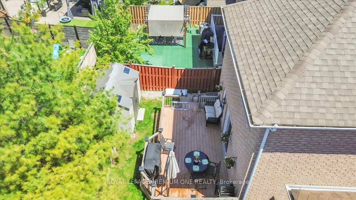 97 Blackthorn Drive Property Photo 37