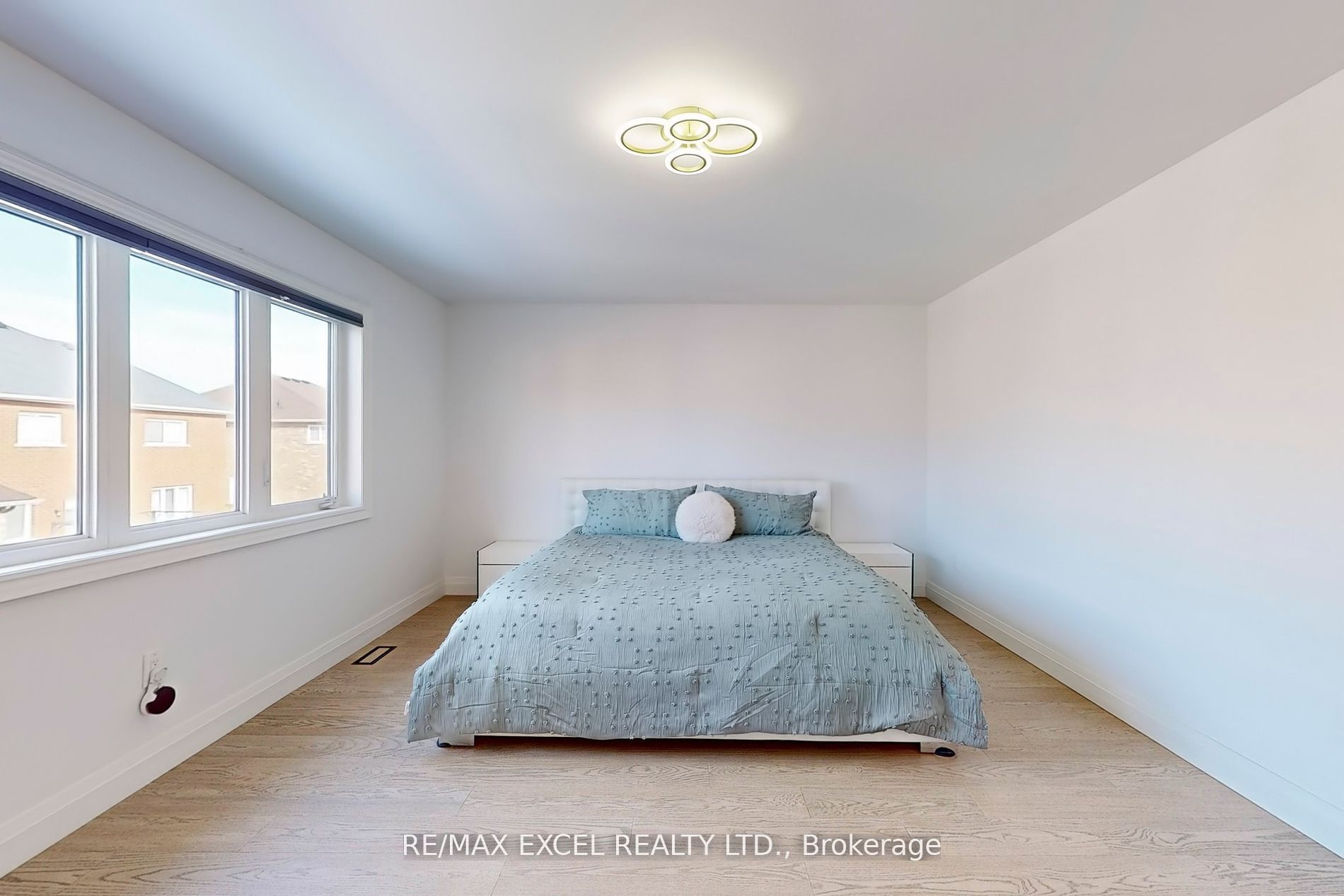 12 Jericho Avenue Property Photo 24