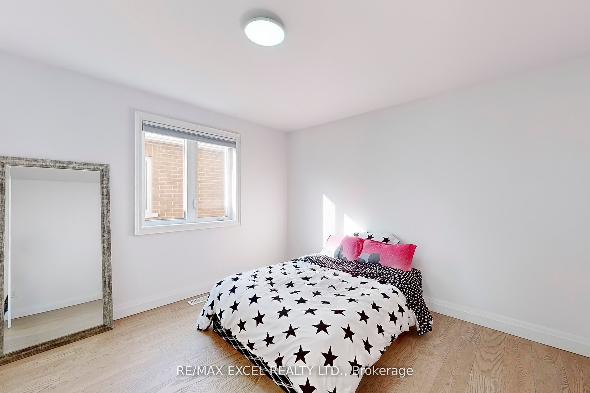 12 Jericho Avenue Property Photo 34