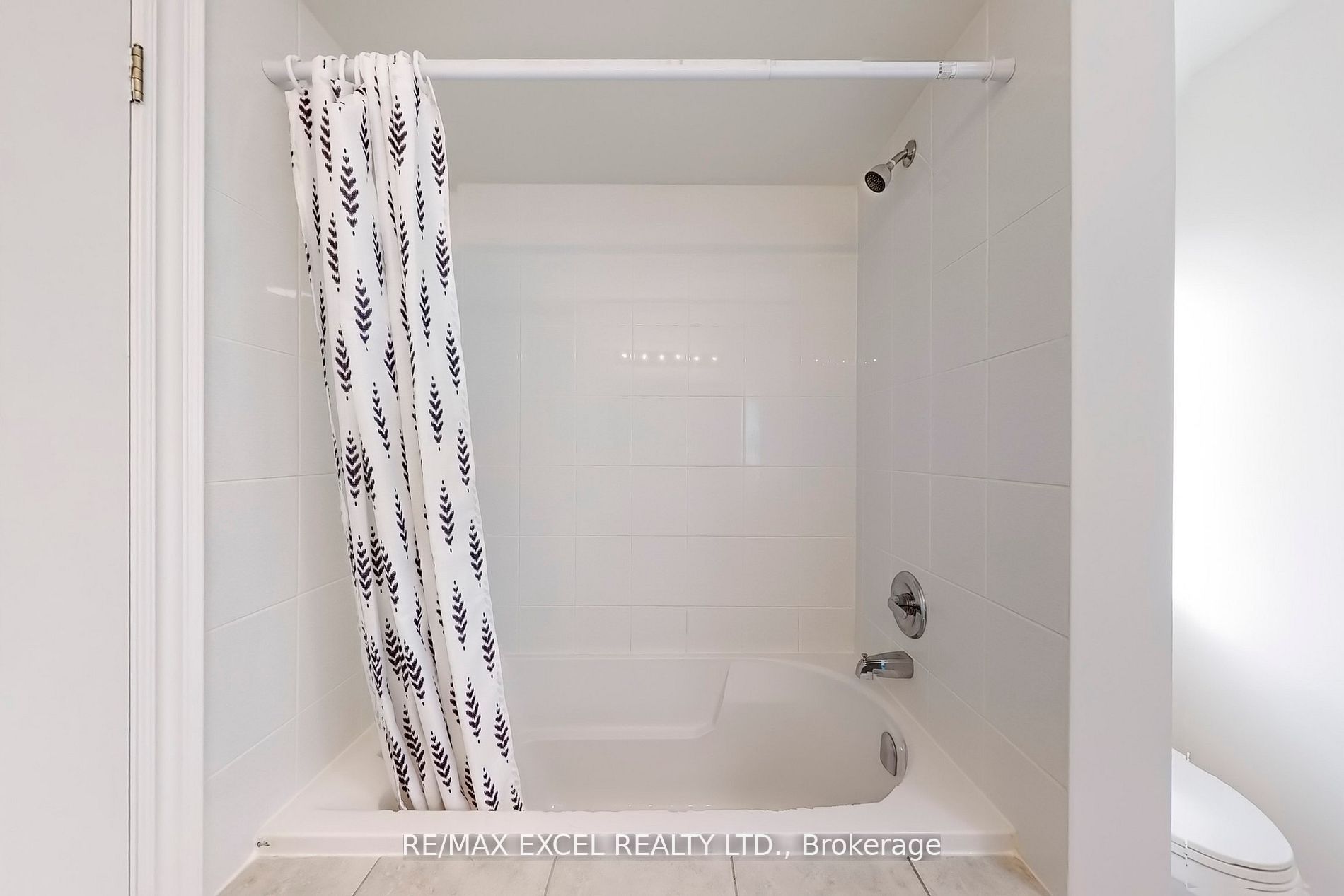12 Jericho Avenue Property Photo 38