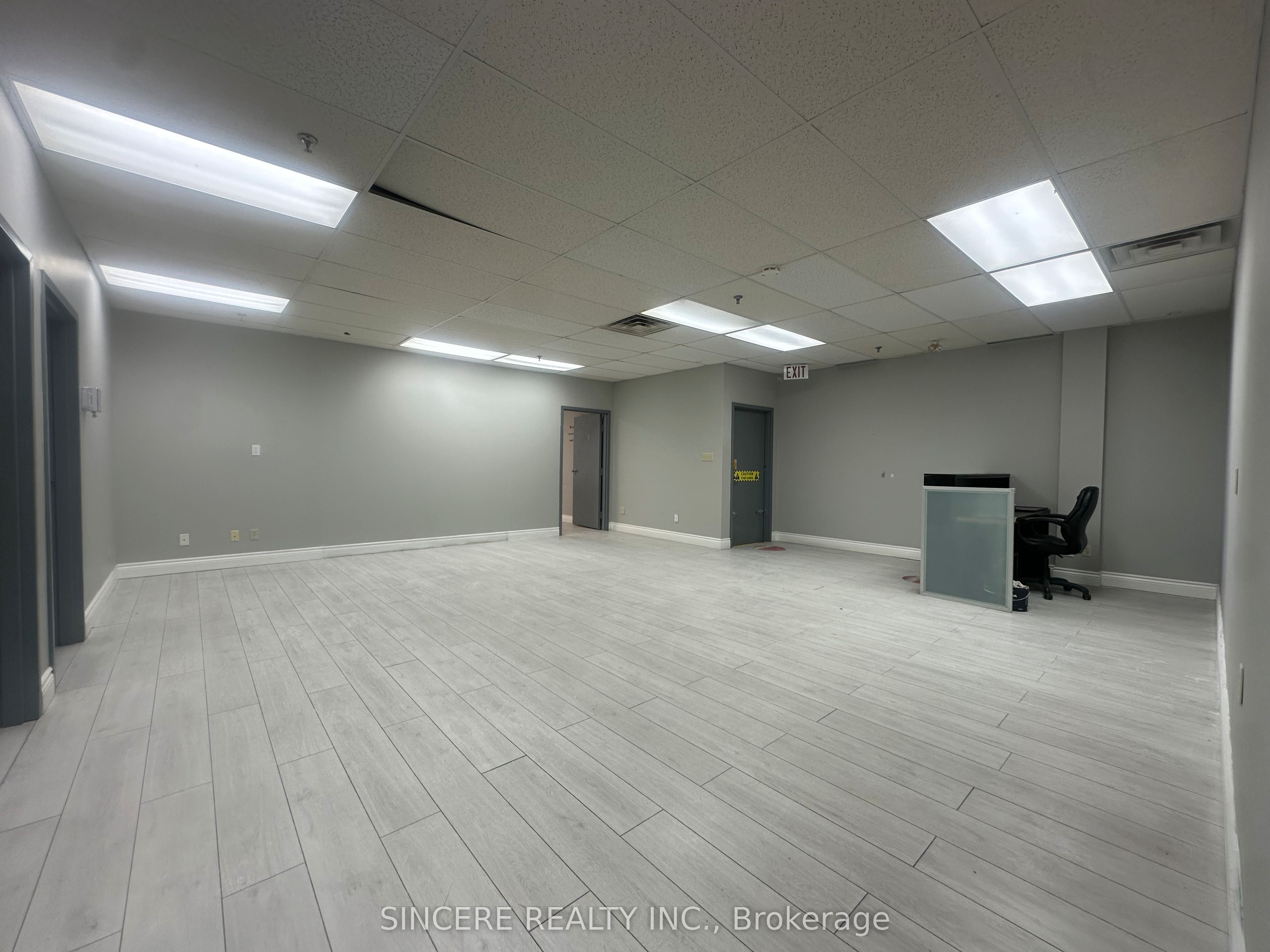 #200 - 168 Konrad Crescent Property Photo 4