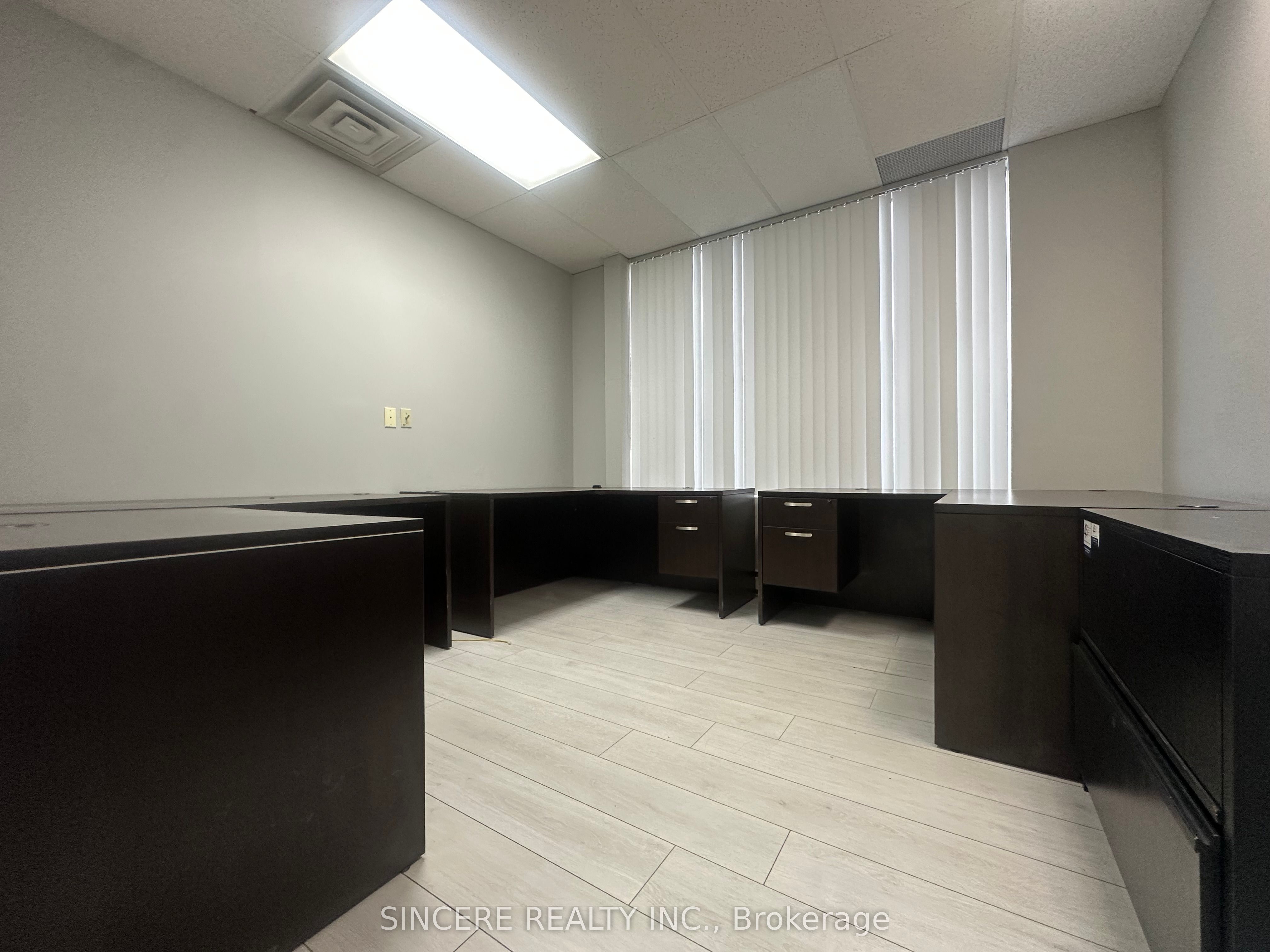 #200 - 168 Konrad Crescent Property Photo 8