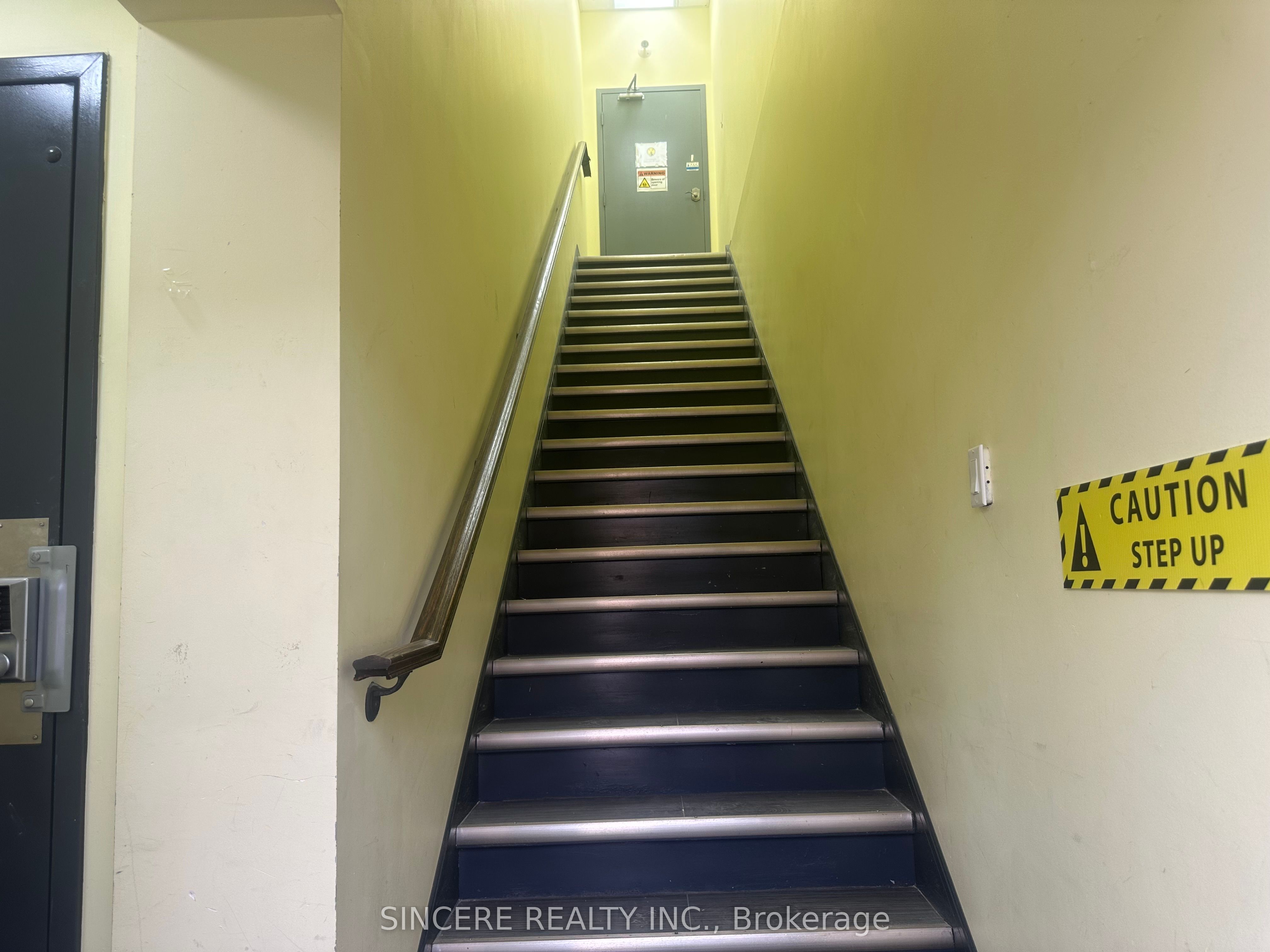 #200 - 168 Konrad Crescent Property Photo 22
