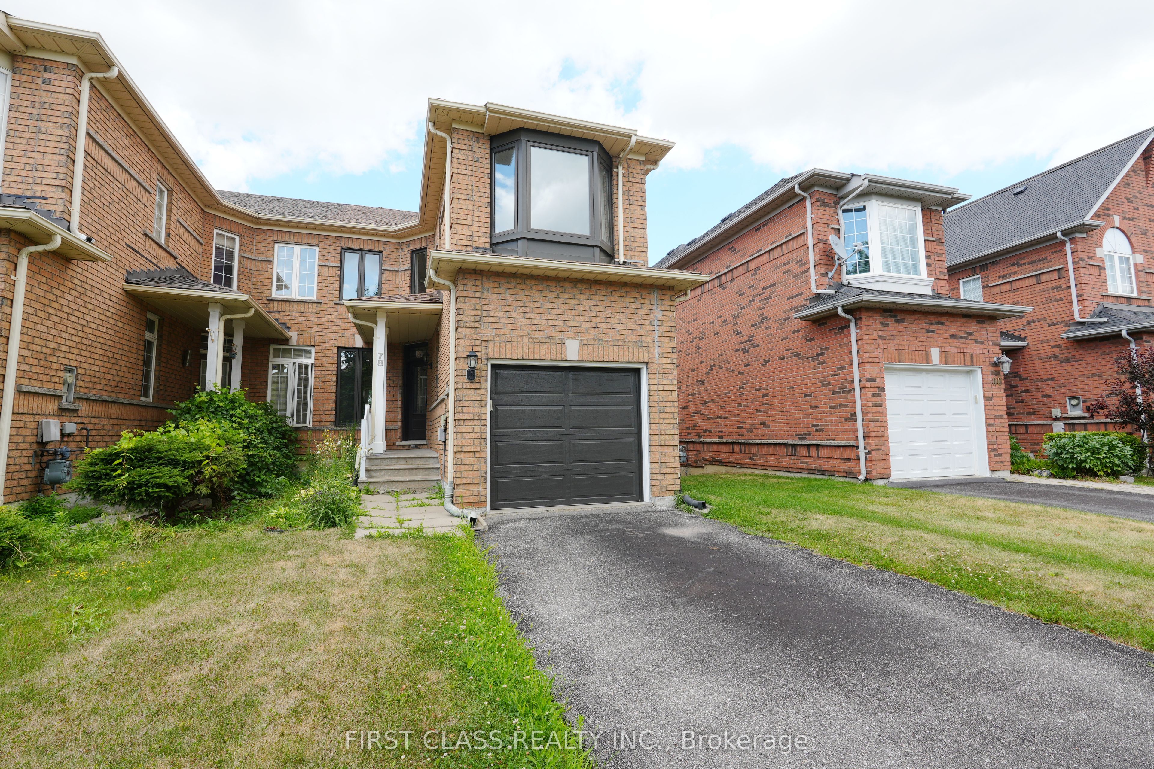 78 Peninsula Crescent Property Photo 1