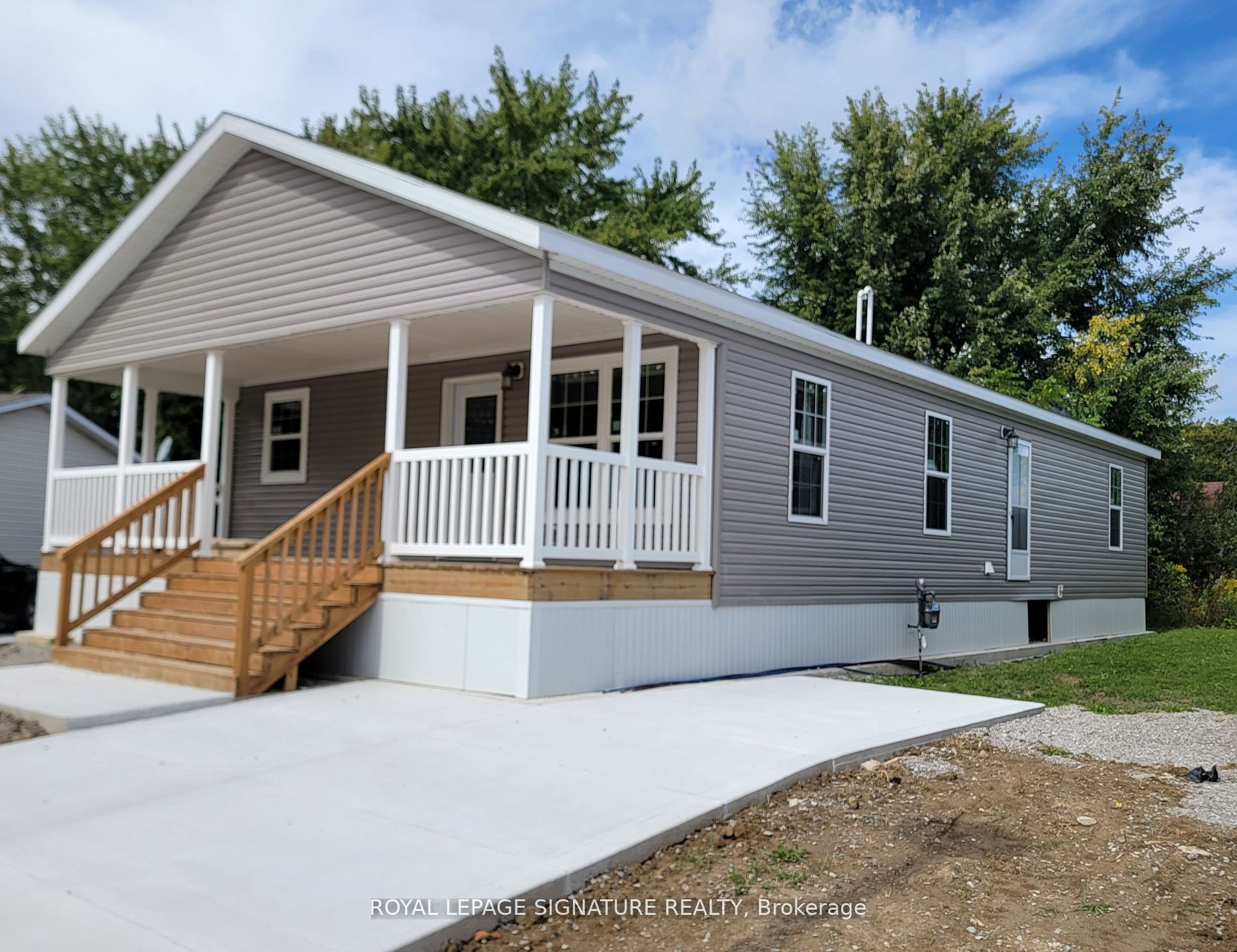 12 Briar Wood Place Property Photo 1