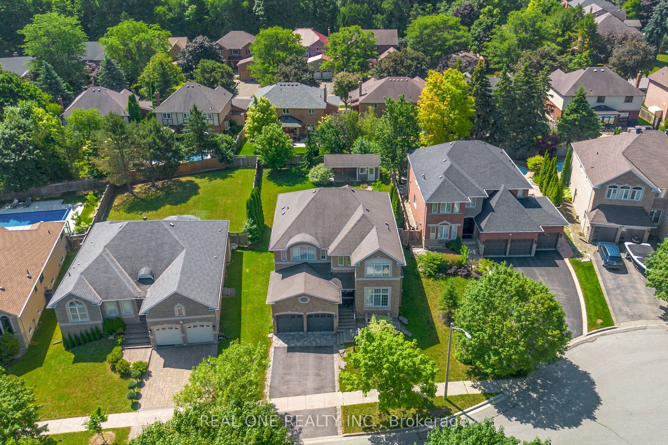 27 Gleave Court Property Photo 1