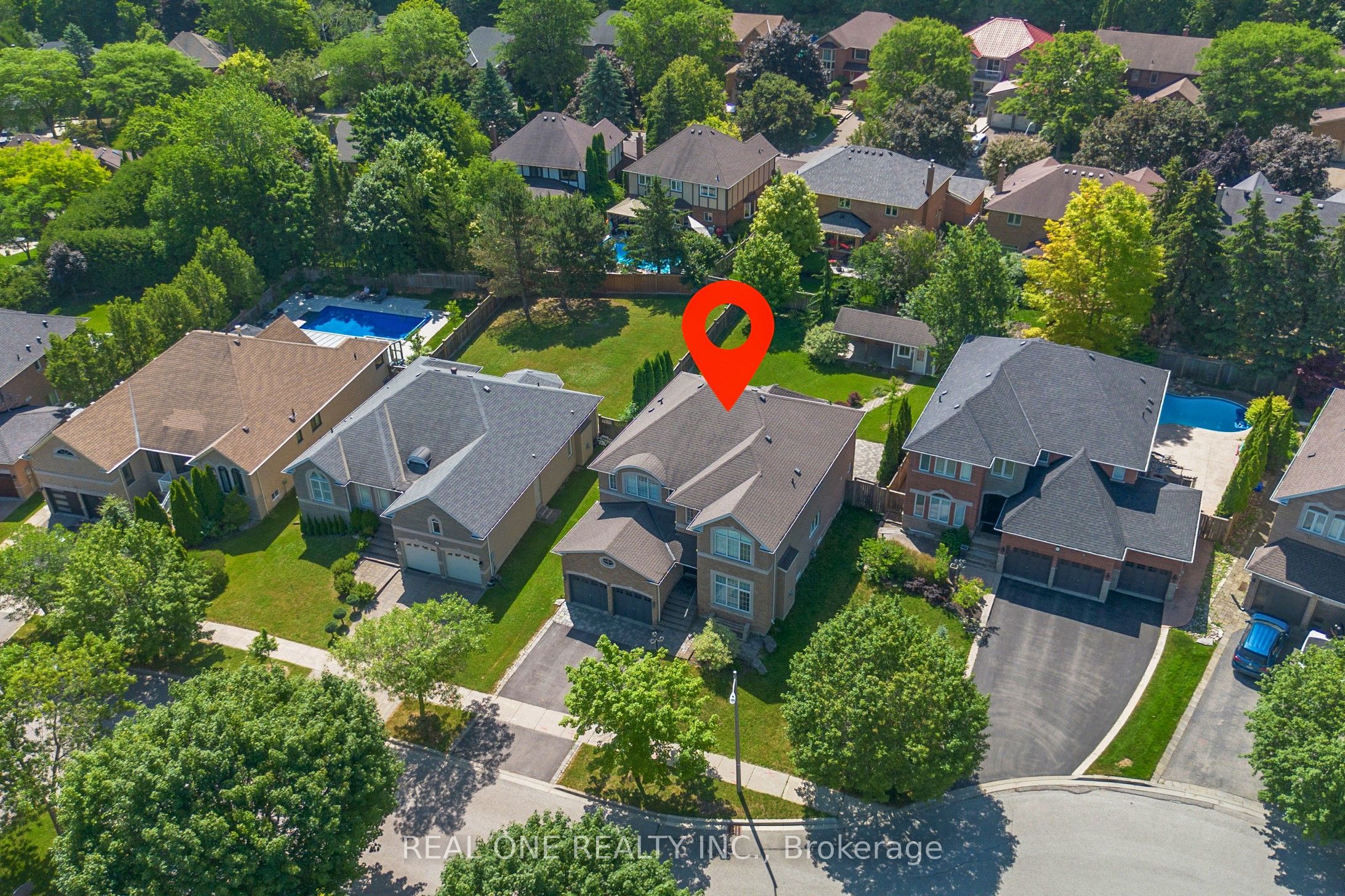 27 Gleave Court Property Photo 3