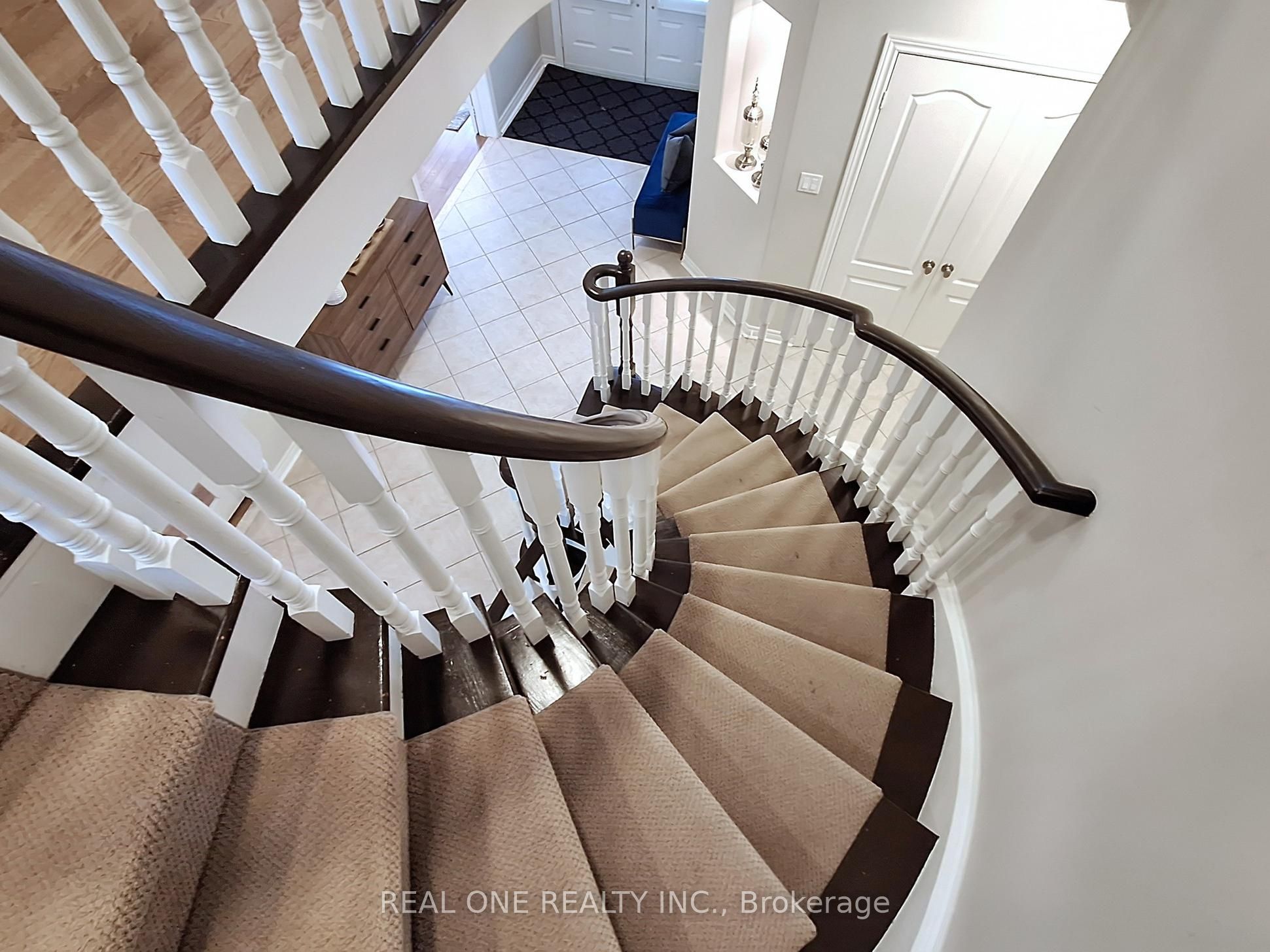 27 Gleave Court Property Photo 21