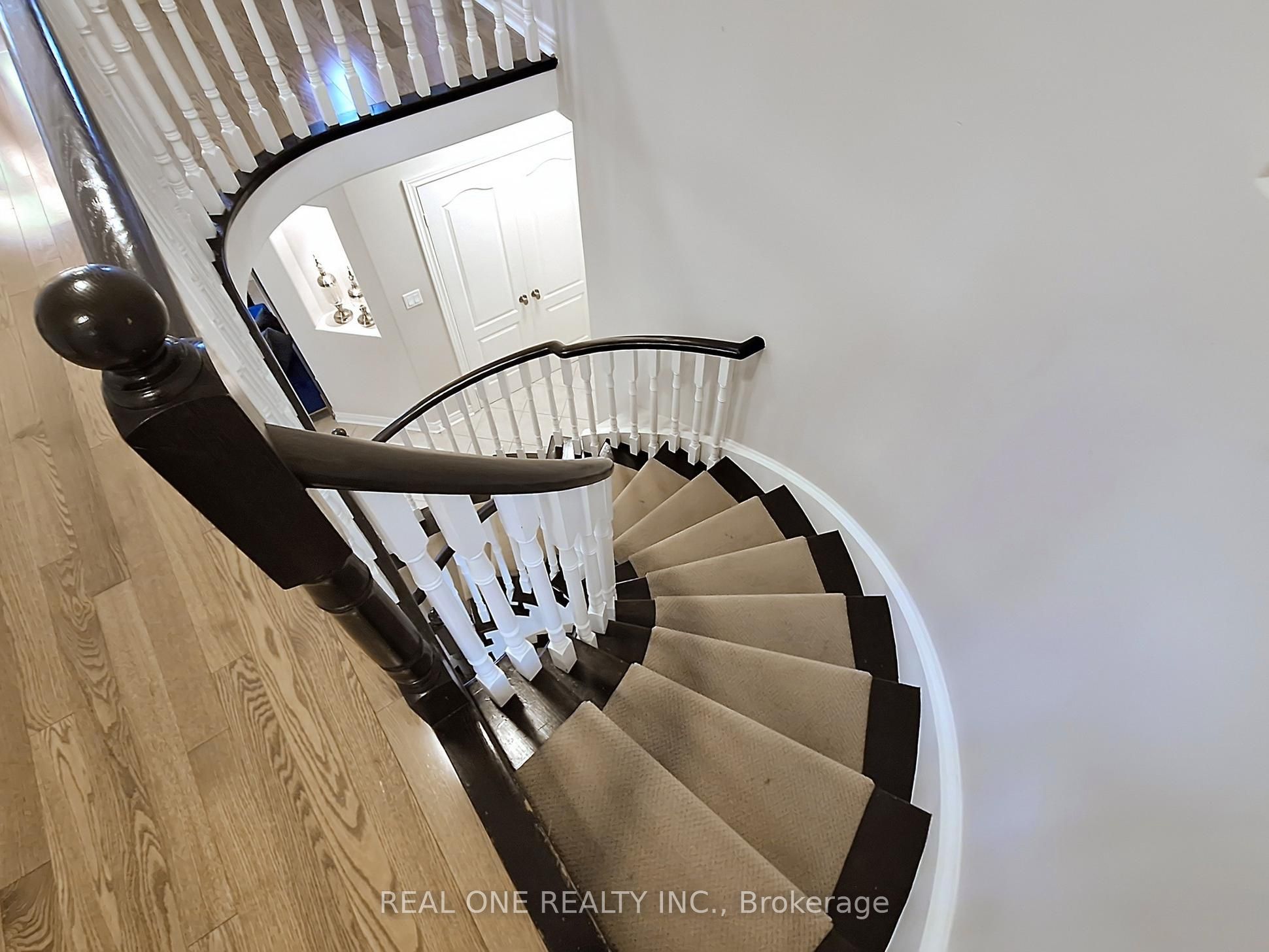 27 Gleave Court Property Photo 23