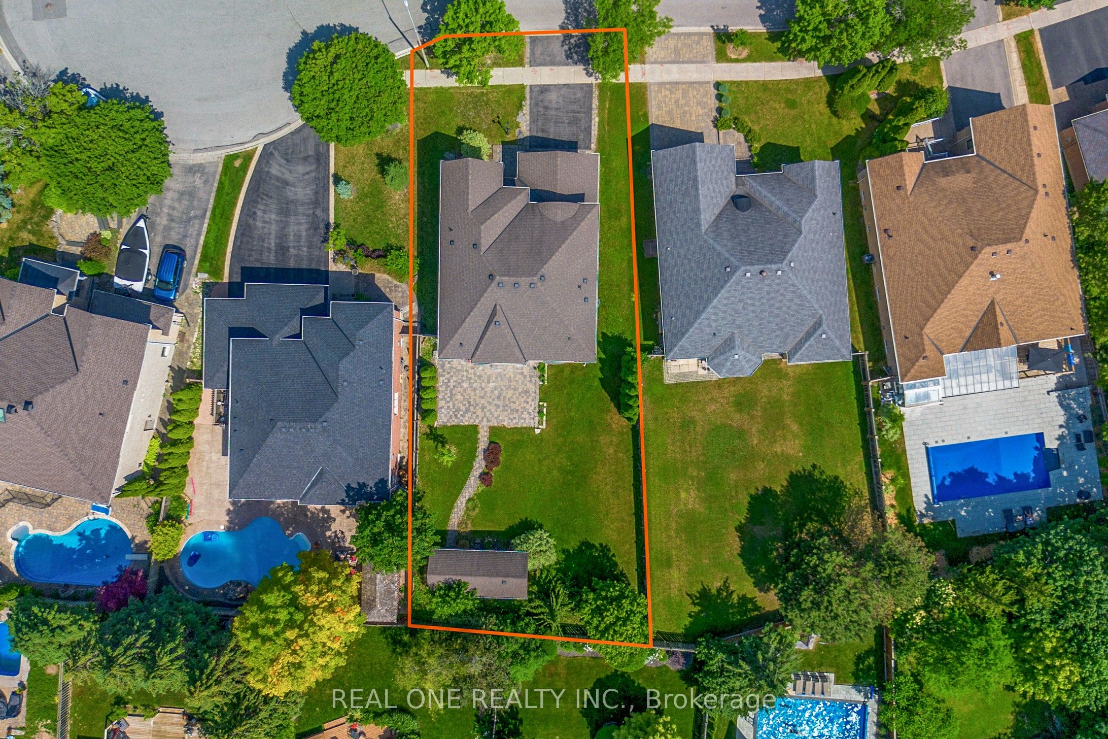 27 Gleave Court Property Photo 40