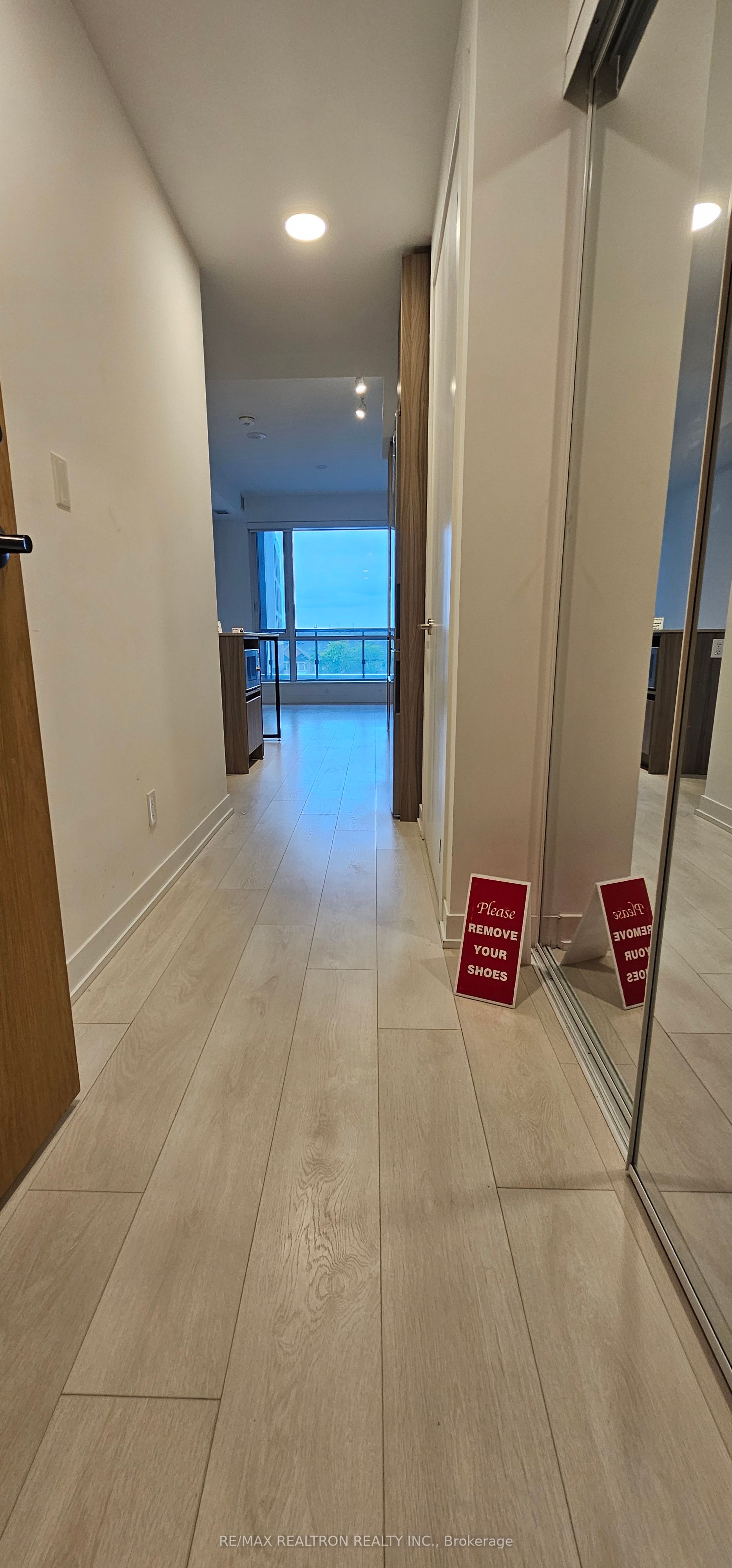 #432 - 7950 Bathurst Street Property Photo 4