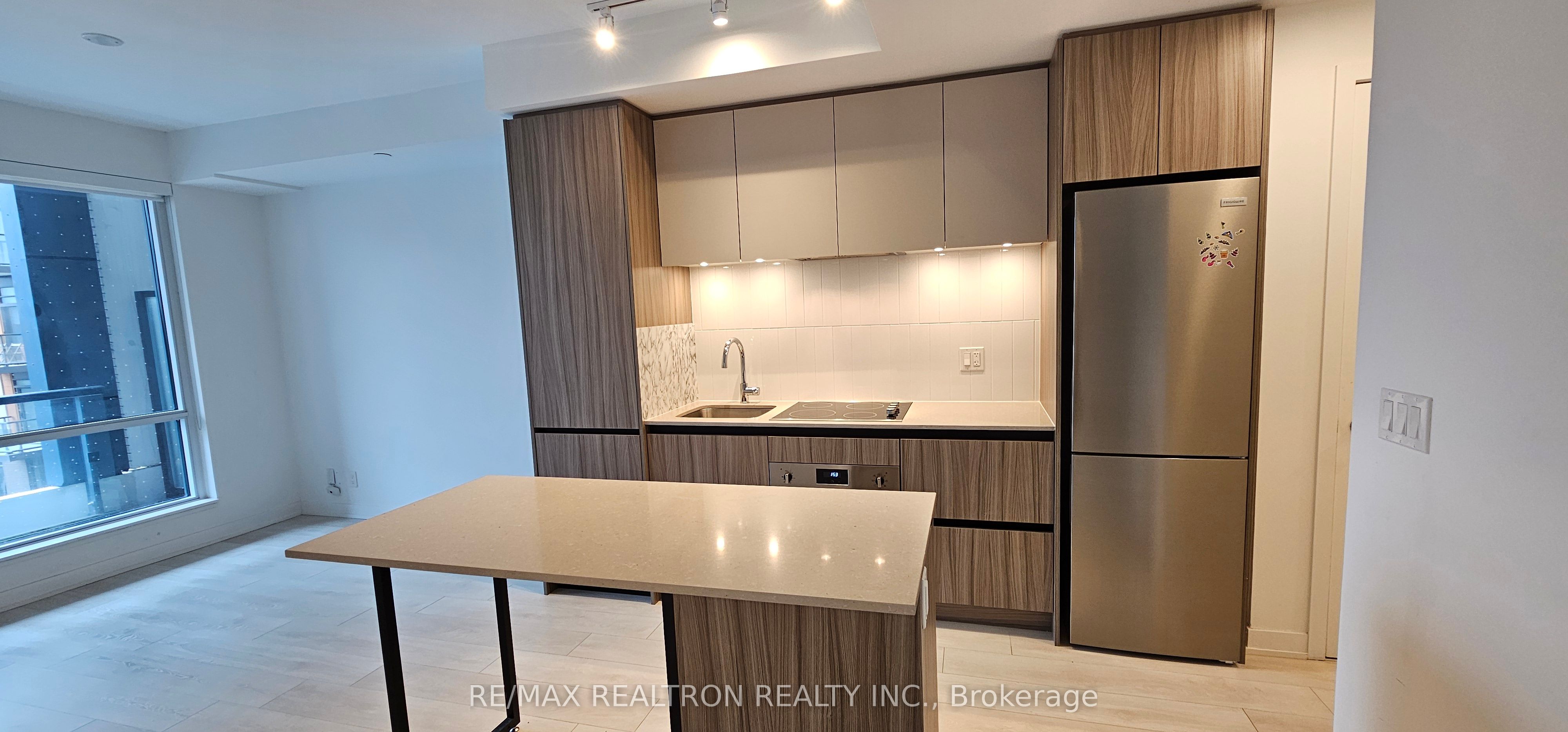 #432 - 7950 Bathurst Street Property Photo 13