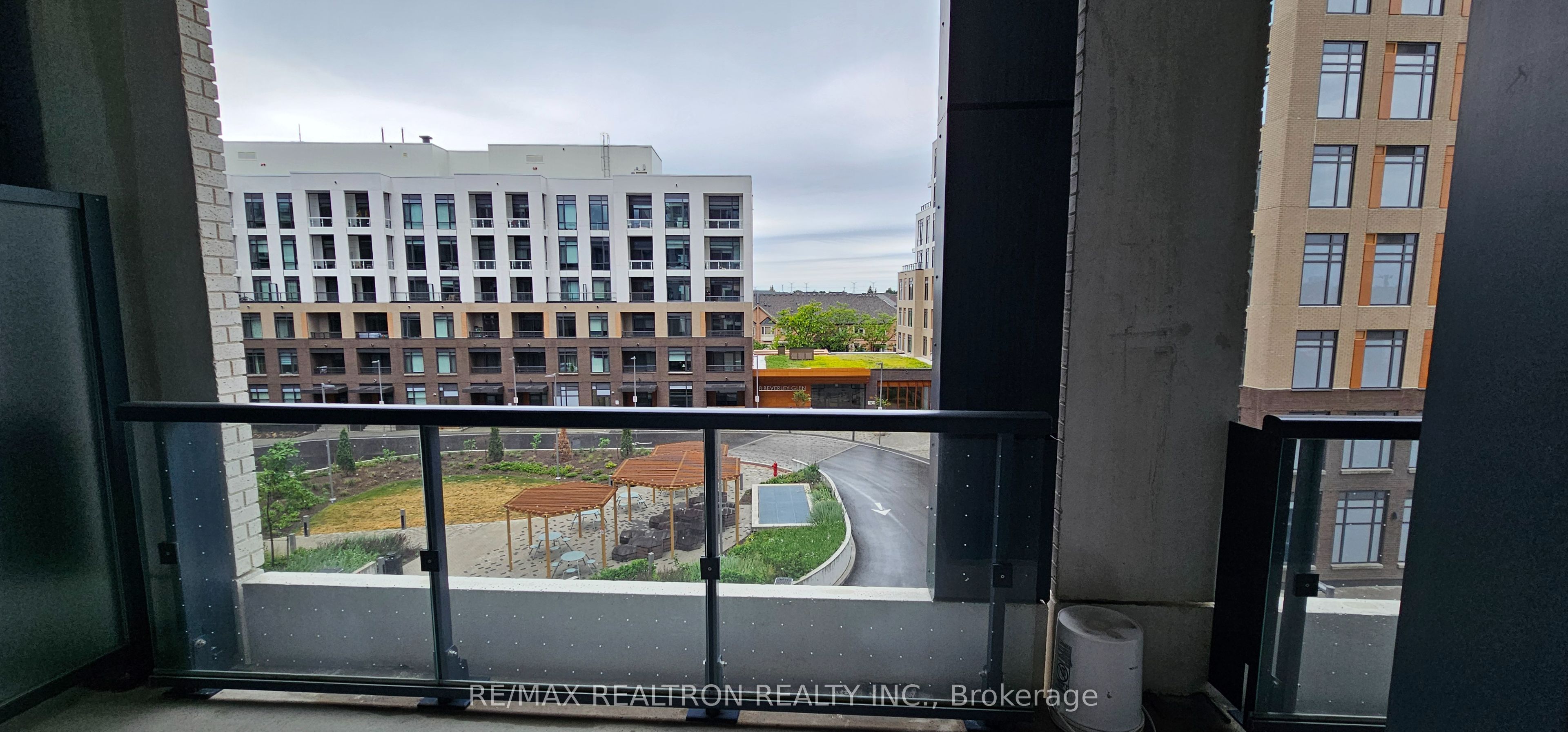 #432 - 7950 Bathurst Street Property Photo 22