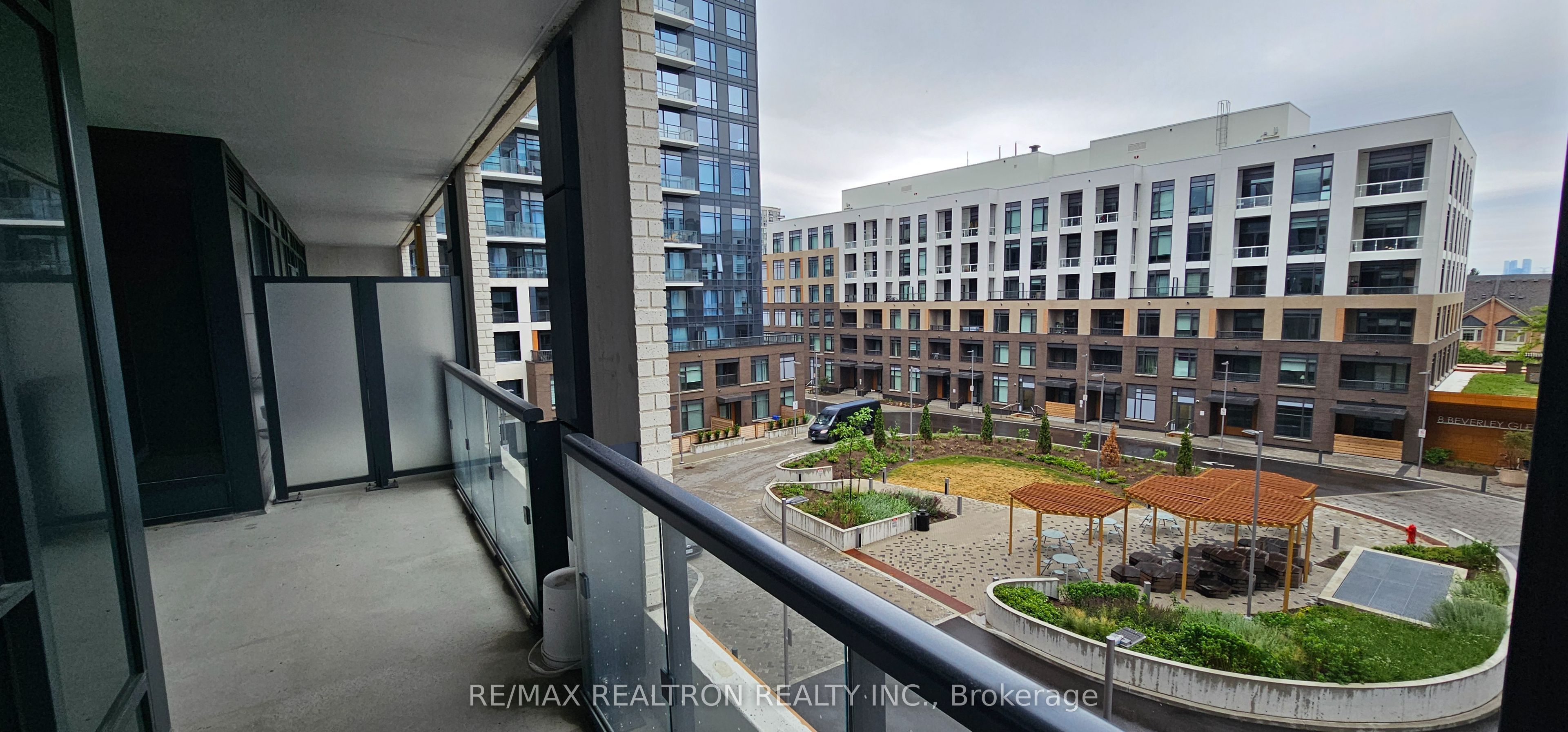 #432 - 7950 Bathurst Street Property Photo 23