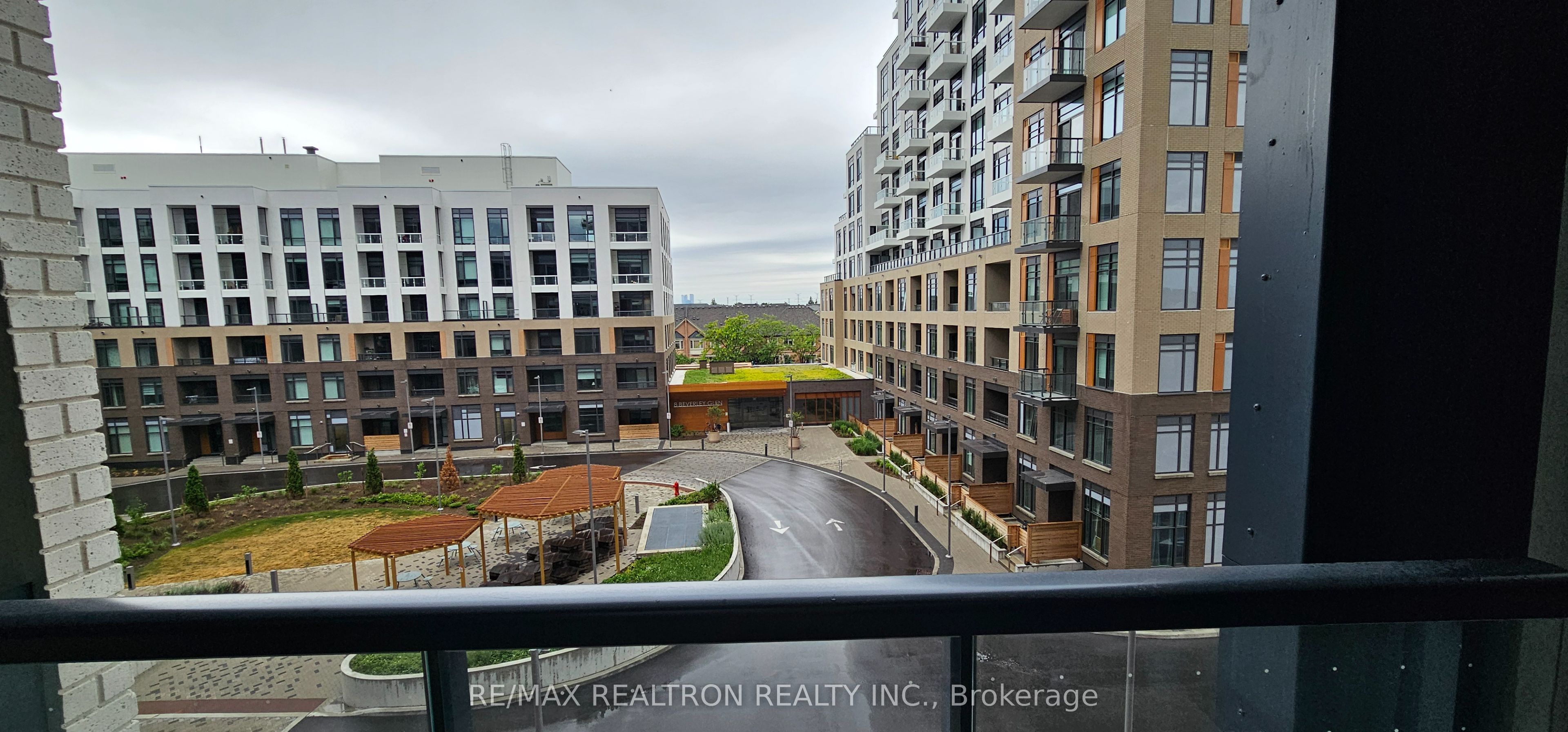 #432 - 7950 Bathurst Street Property Photo 27