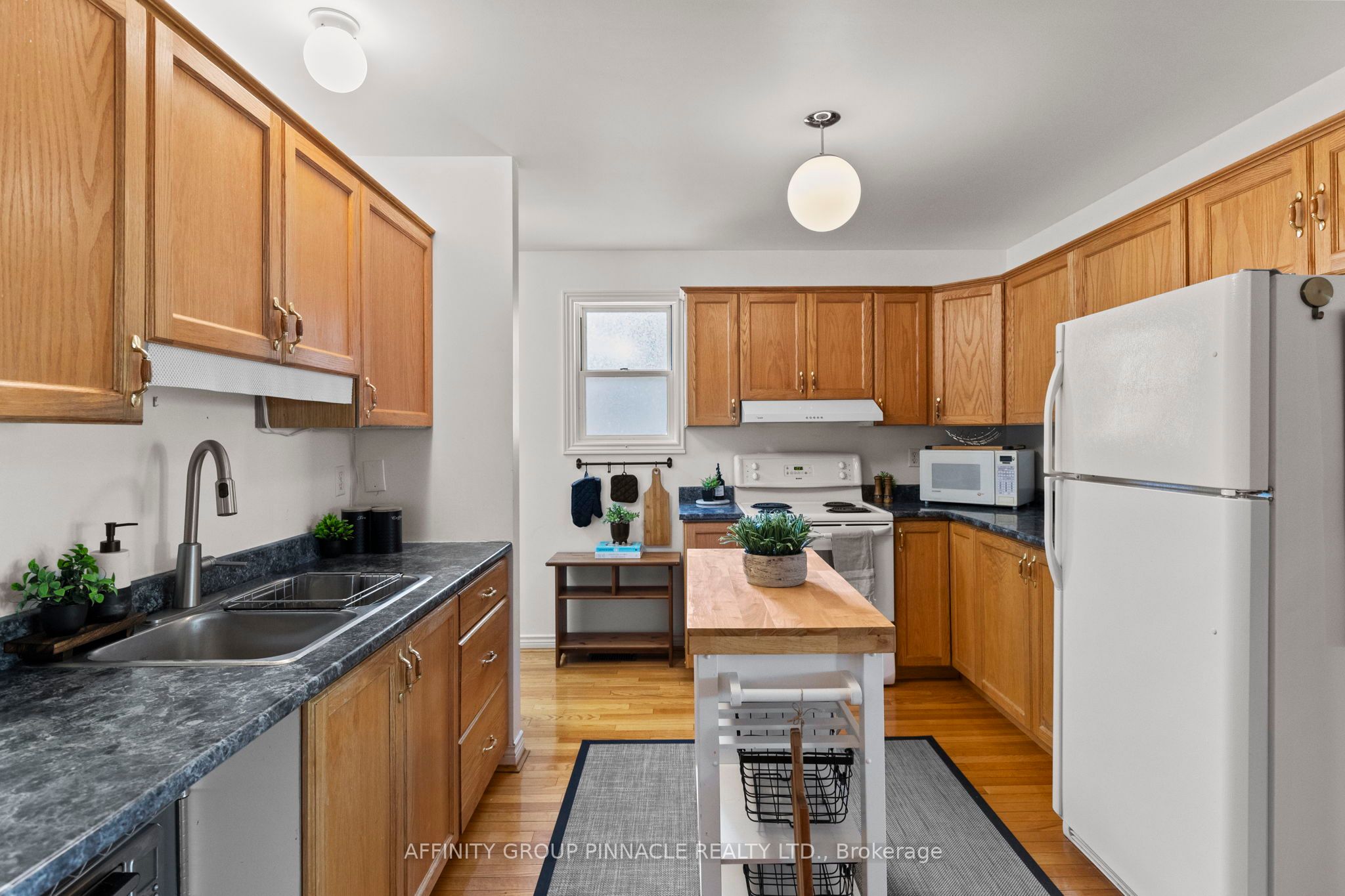 24360 Thorah Park Boulevard Property Photo 14