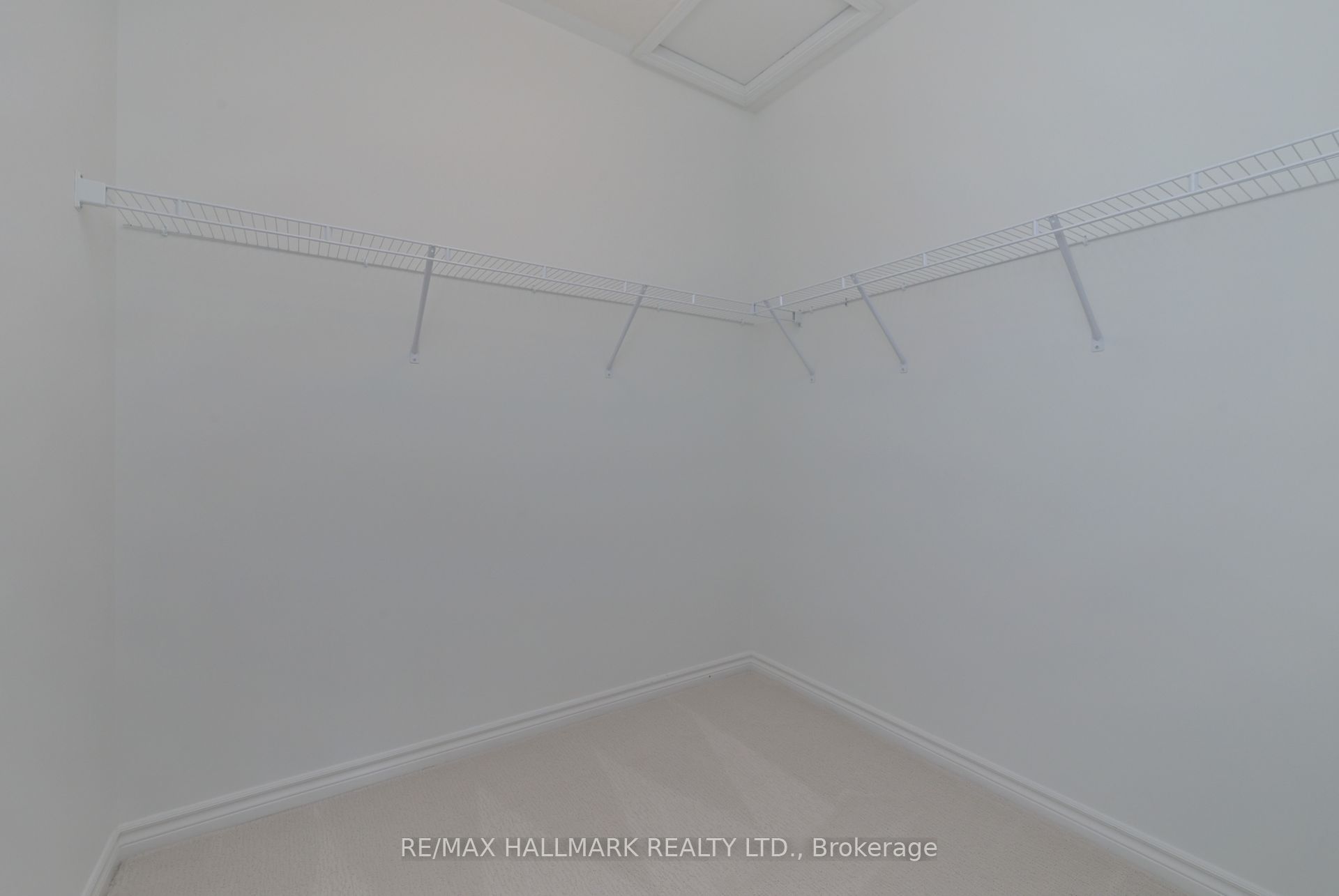 2884 Weatherill Place Property Photo 25