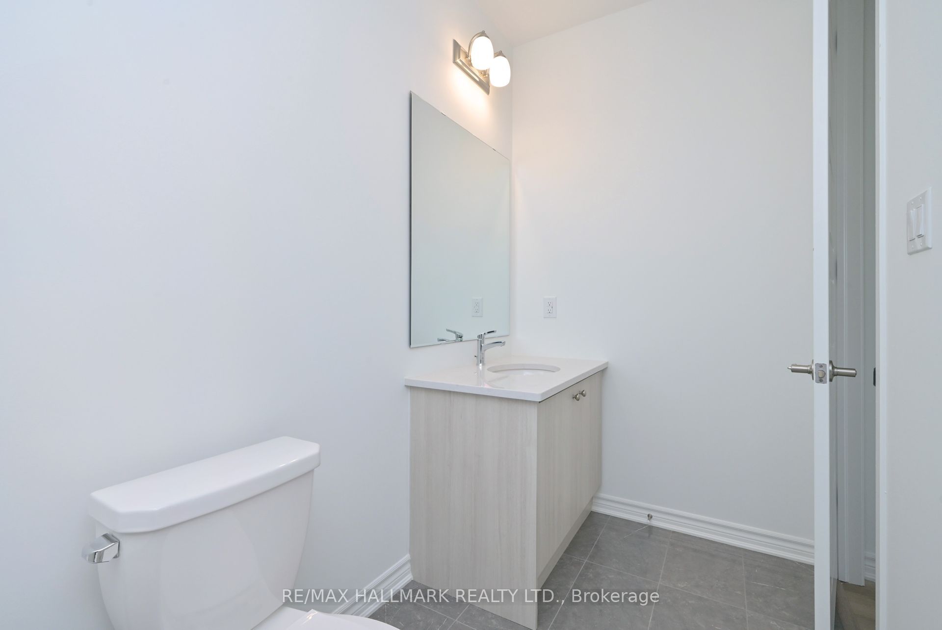2884 Weatherill Place Property Photo 32