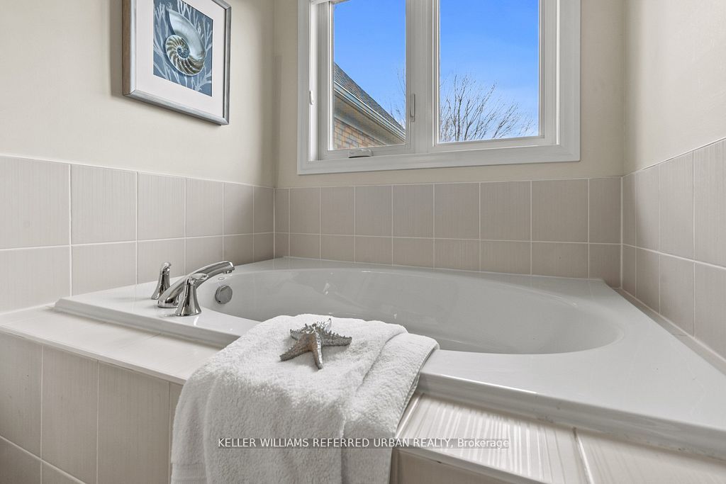37 Stan Roots Street Property Photo 22