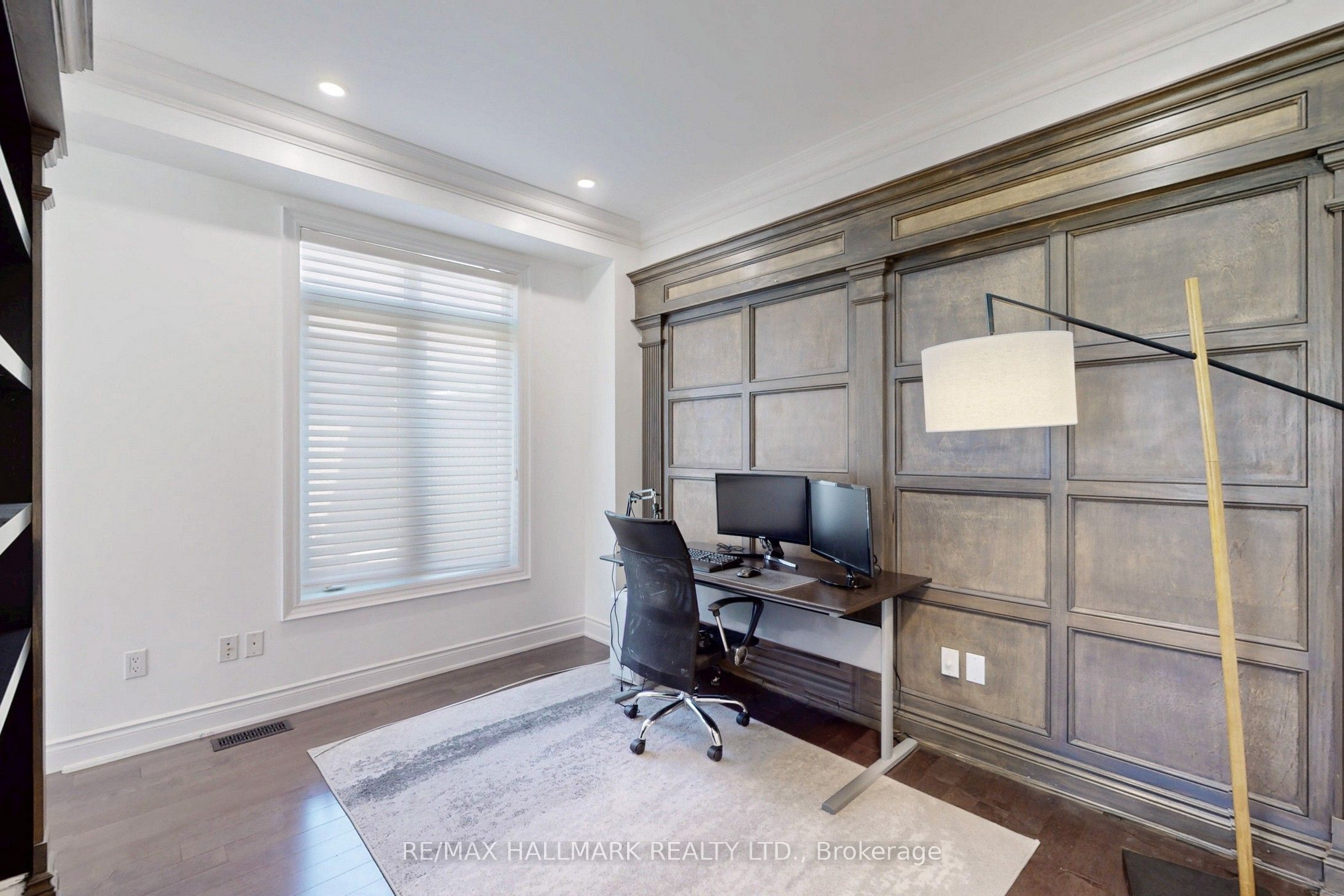 420 Paradelle Drive Property Photo 15