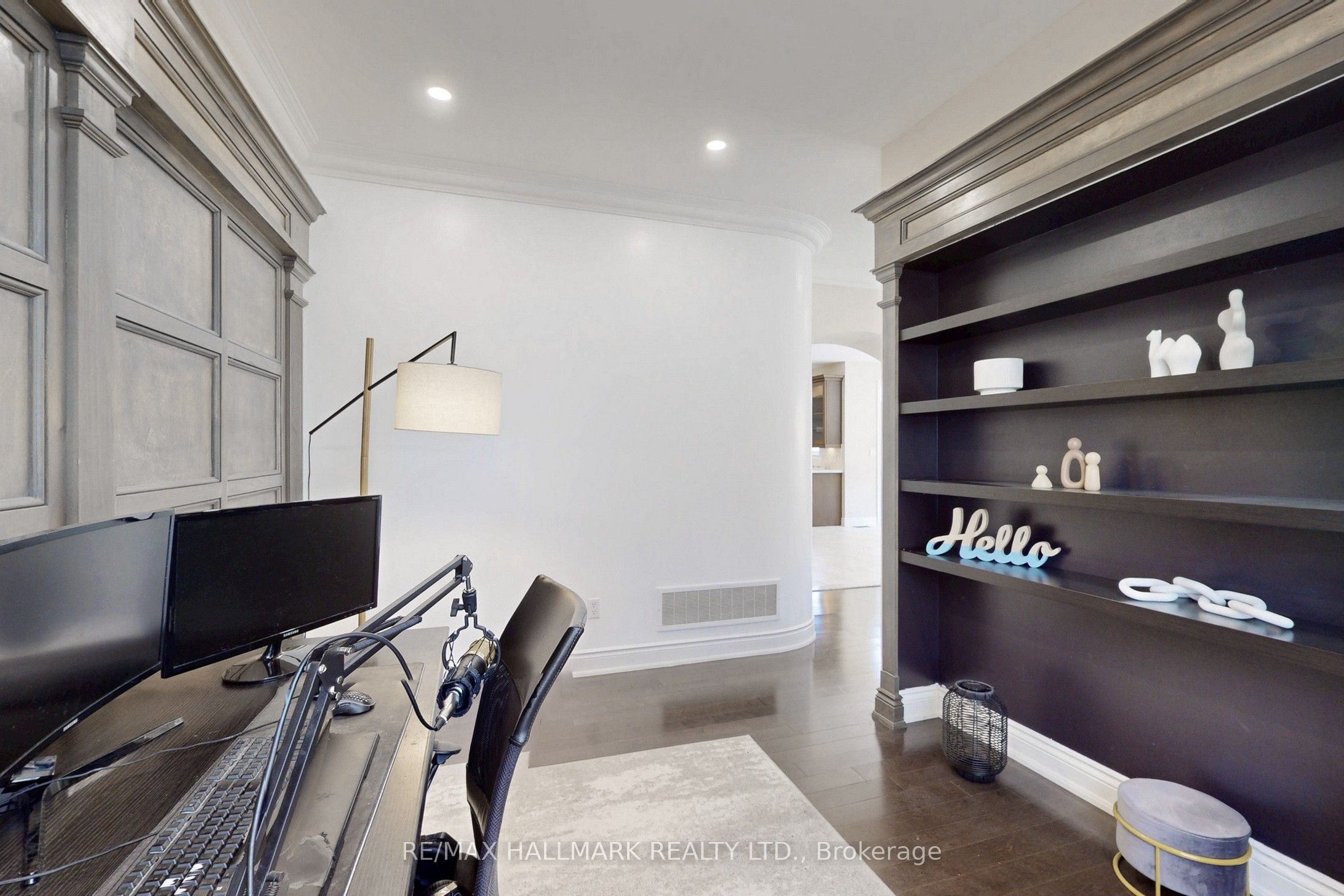420 Paradelle Drive Property Photo 17
