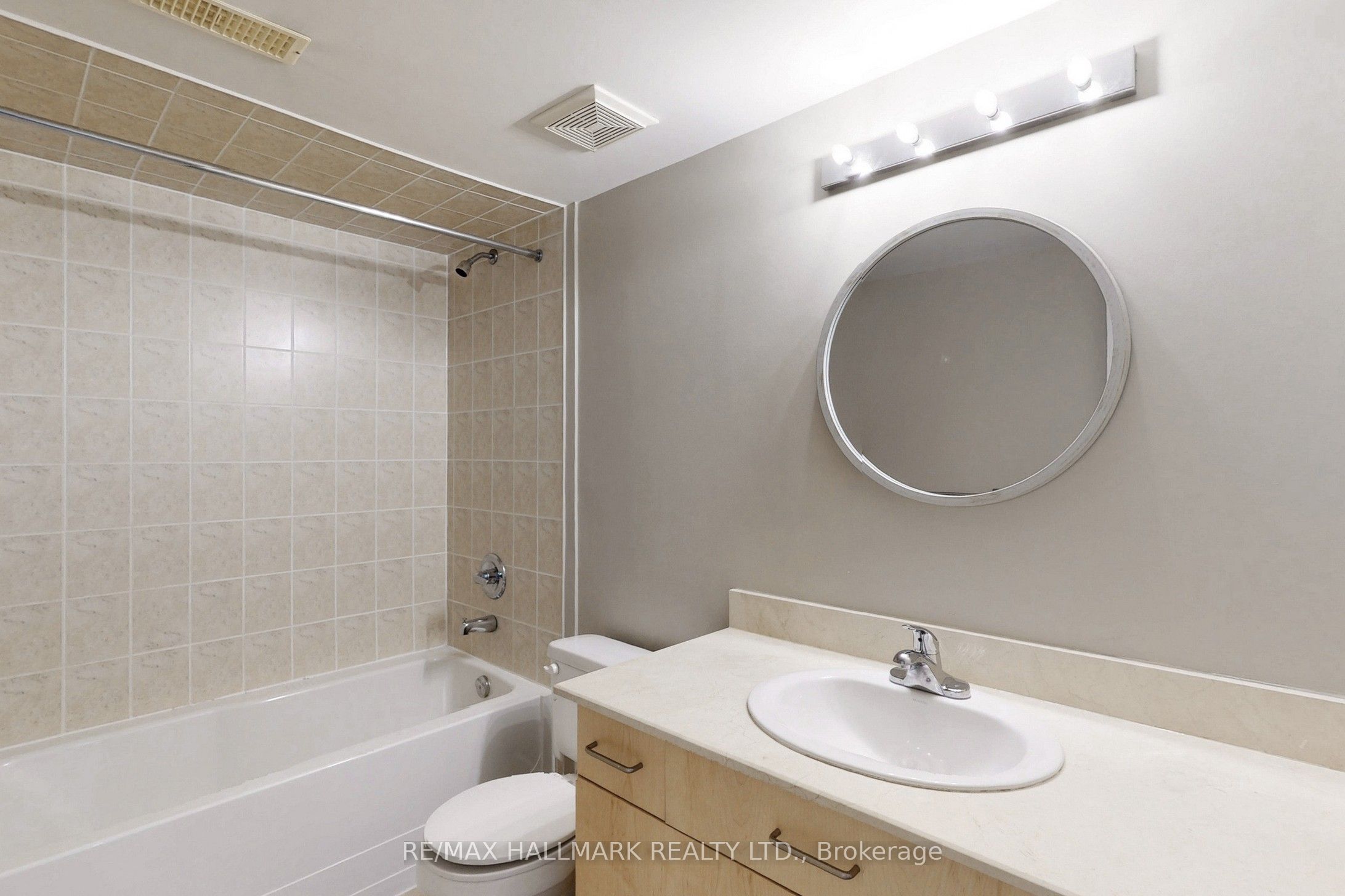 420 Paradelle Drive Property Photo 32