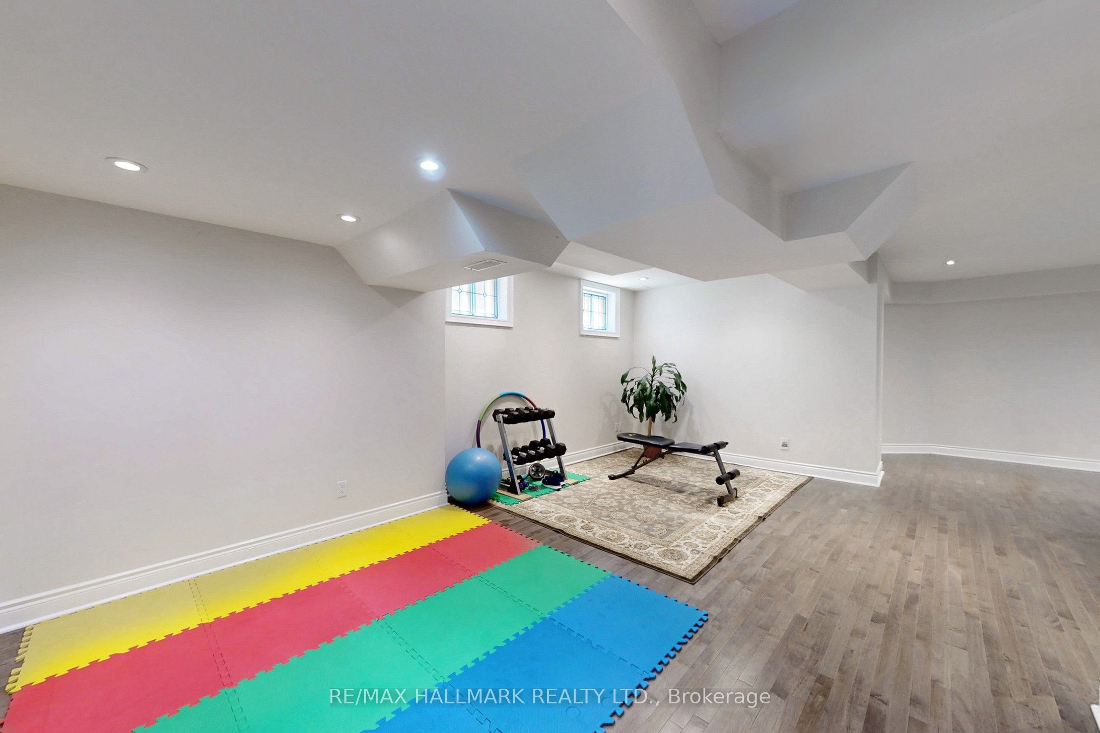 420 Paradelle Drive Property Photo 36