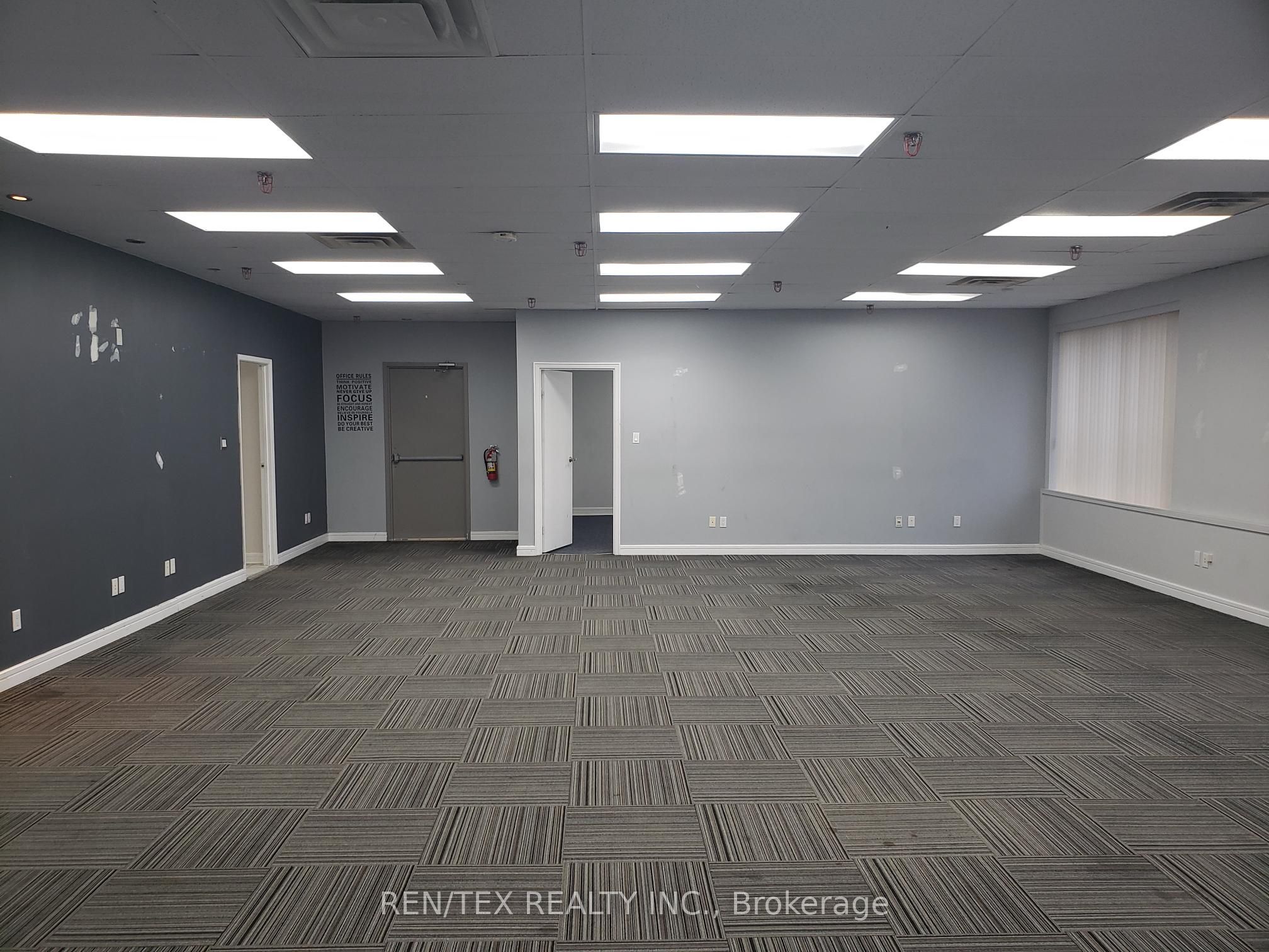240 Riviera Drive 2 Property Photo 11