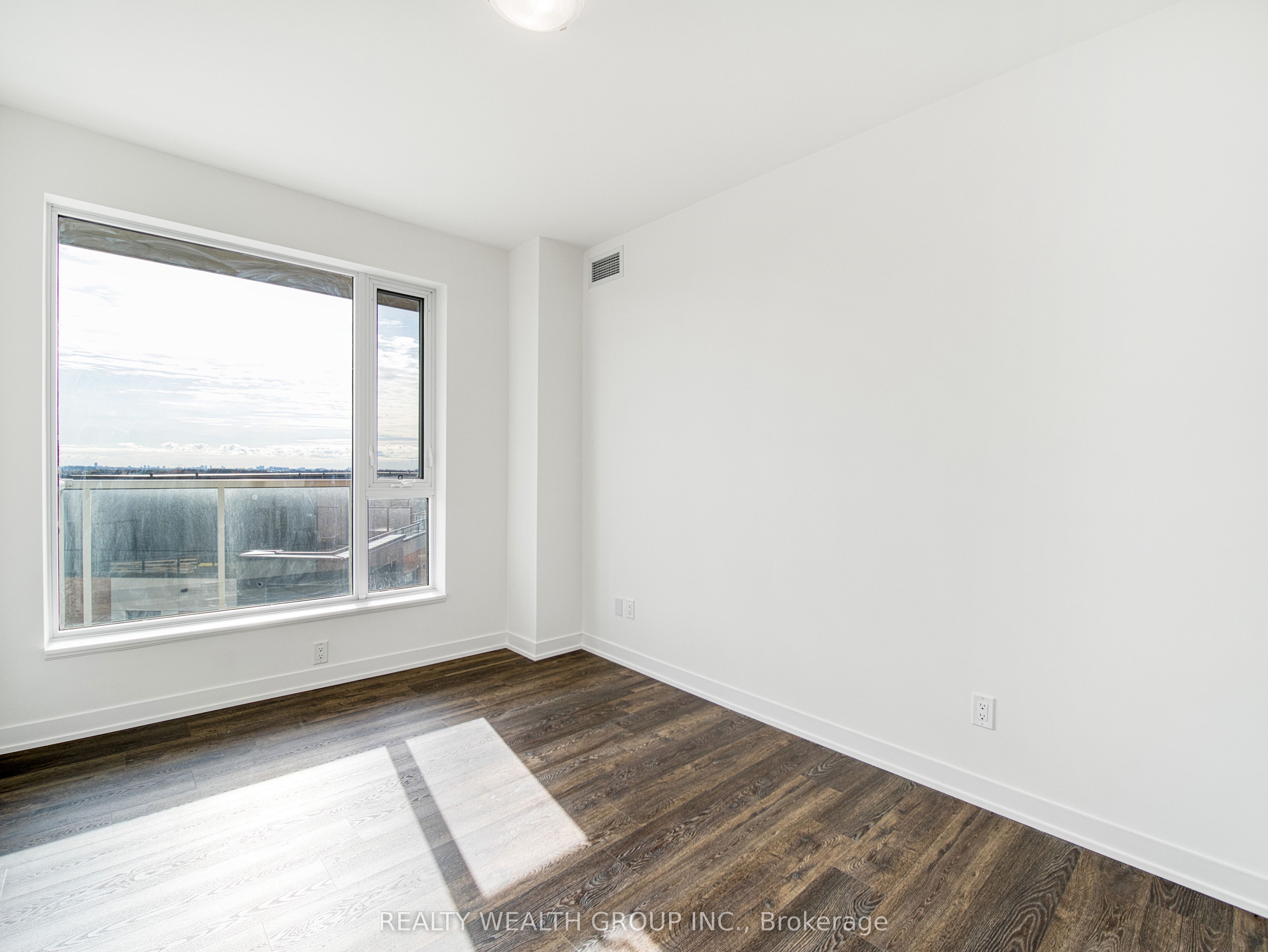 6 David Eyer Road 512 Property Photo 8