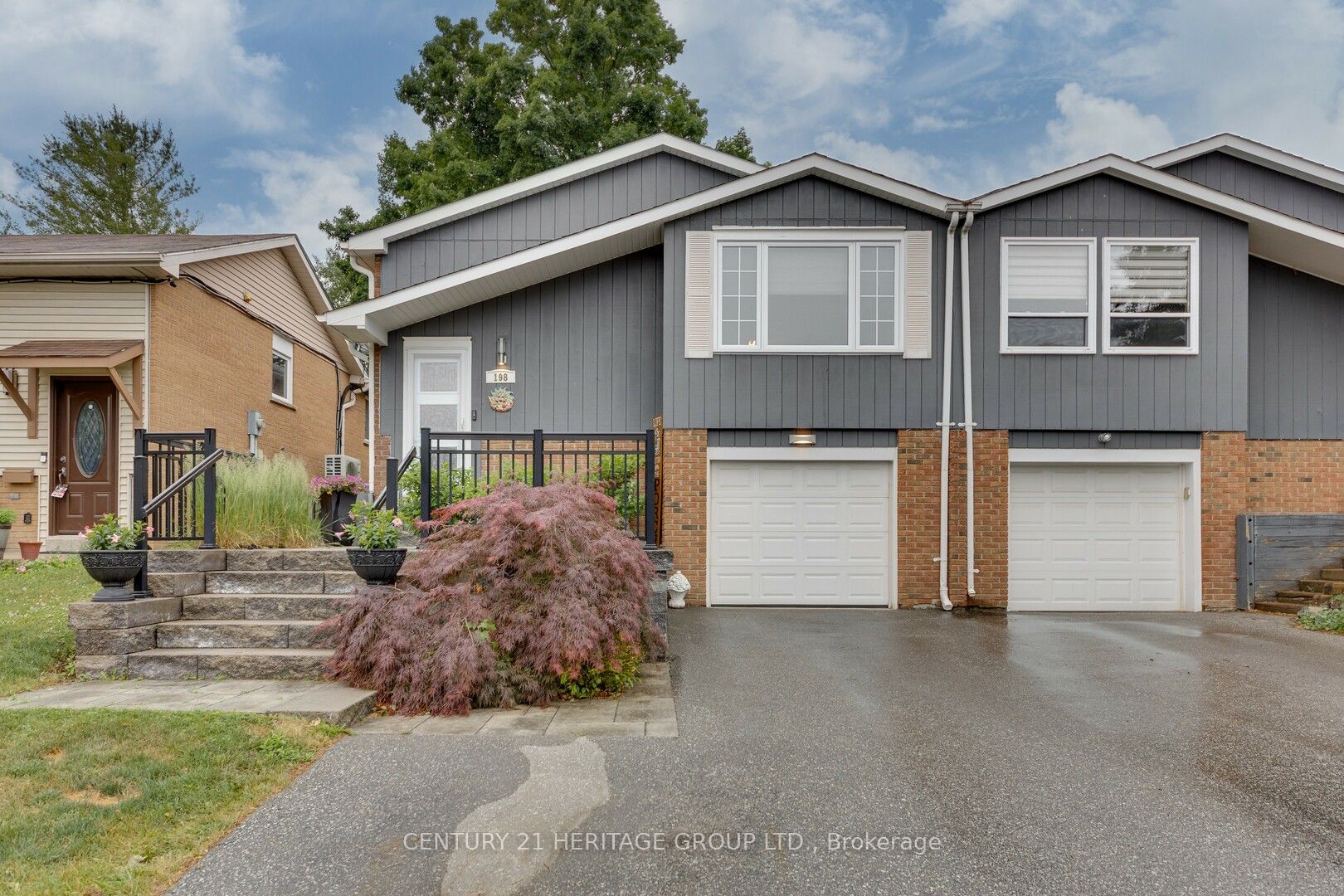 198 Collings Avenue Property Photo 1