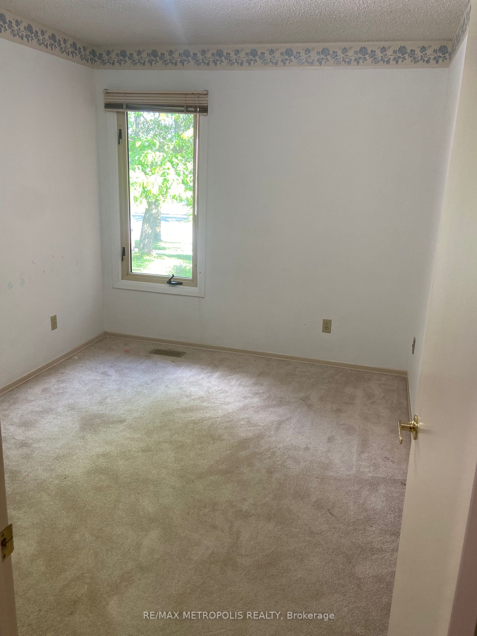 463 Bristol Road Property Photo 6