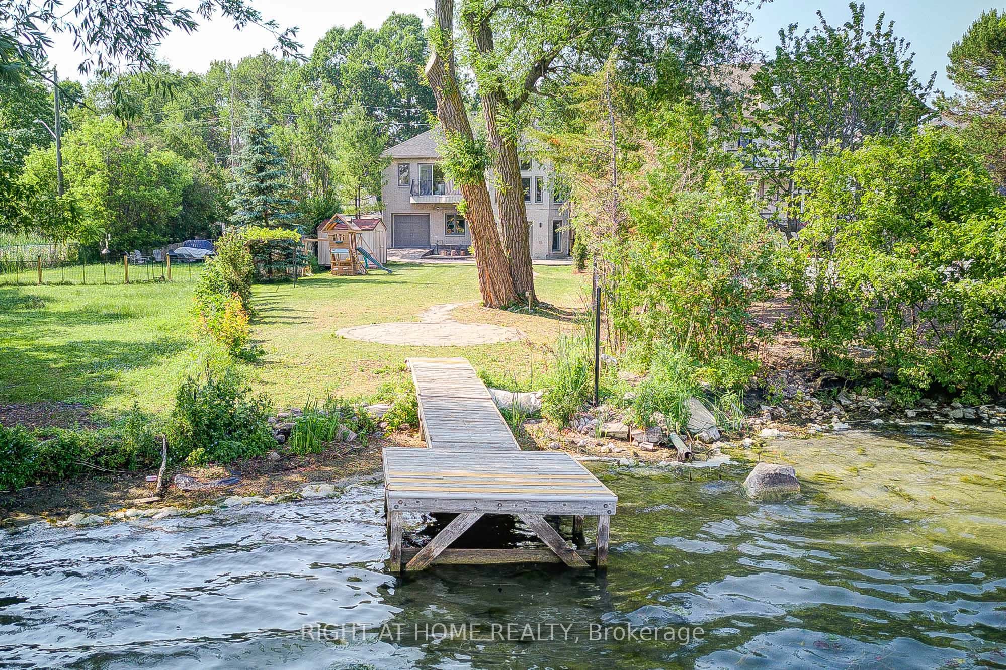 429 North Lake Road Property Photo 1