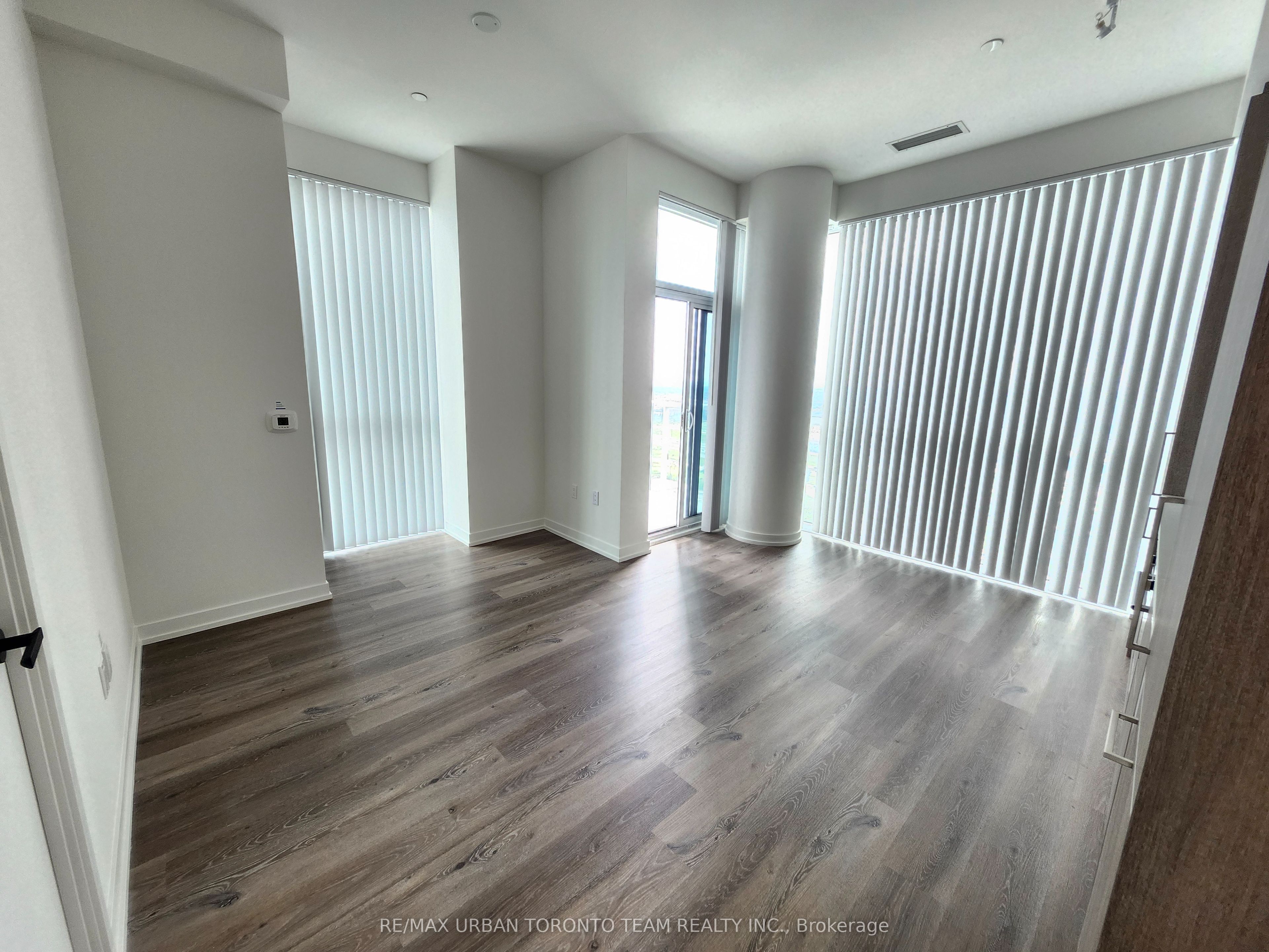 225 Commerce Street 3705 Property Photo 2