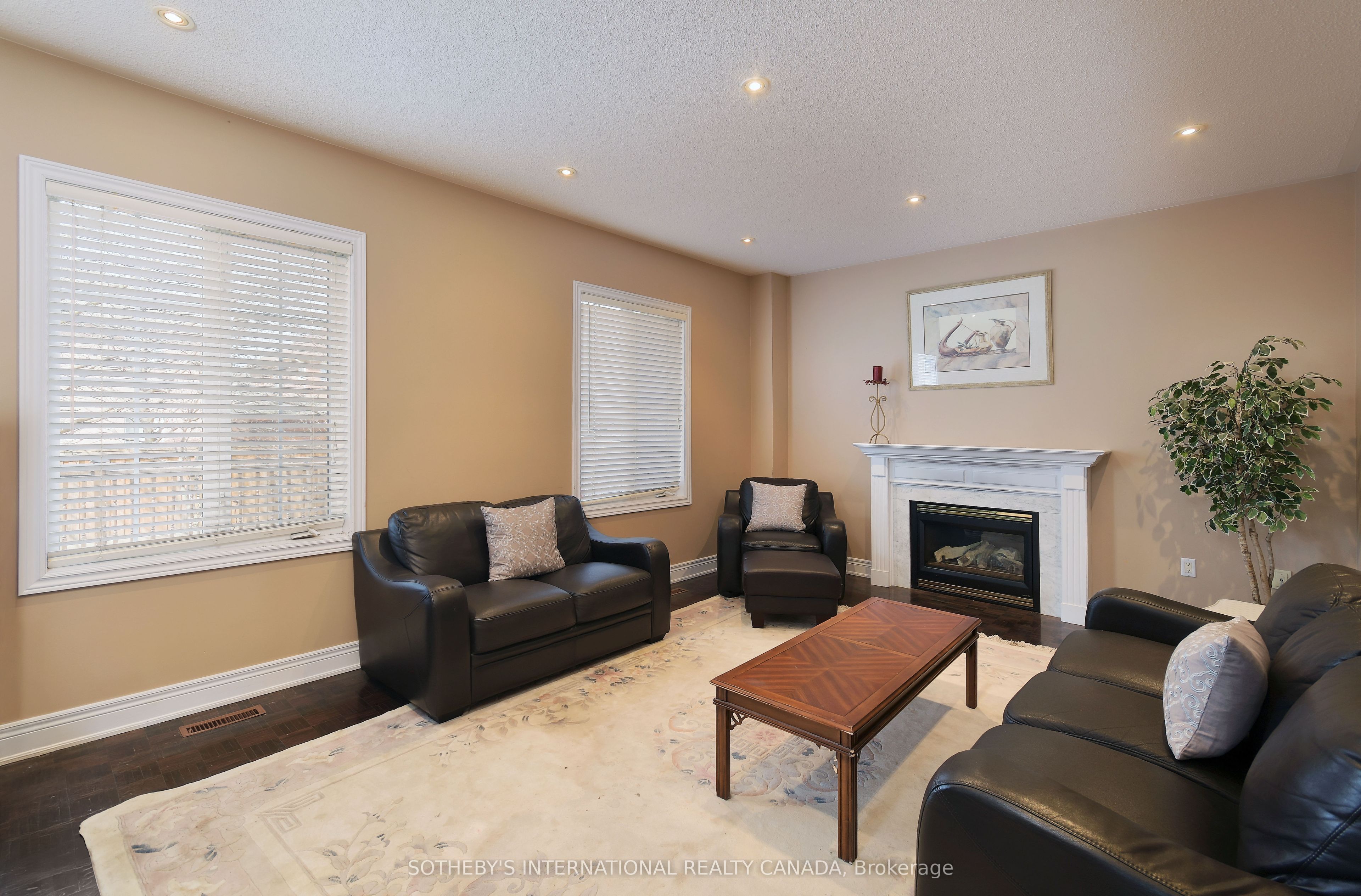 110 Velmar Drive Property Photo 21