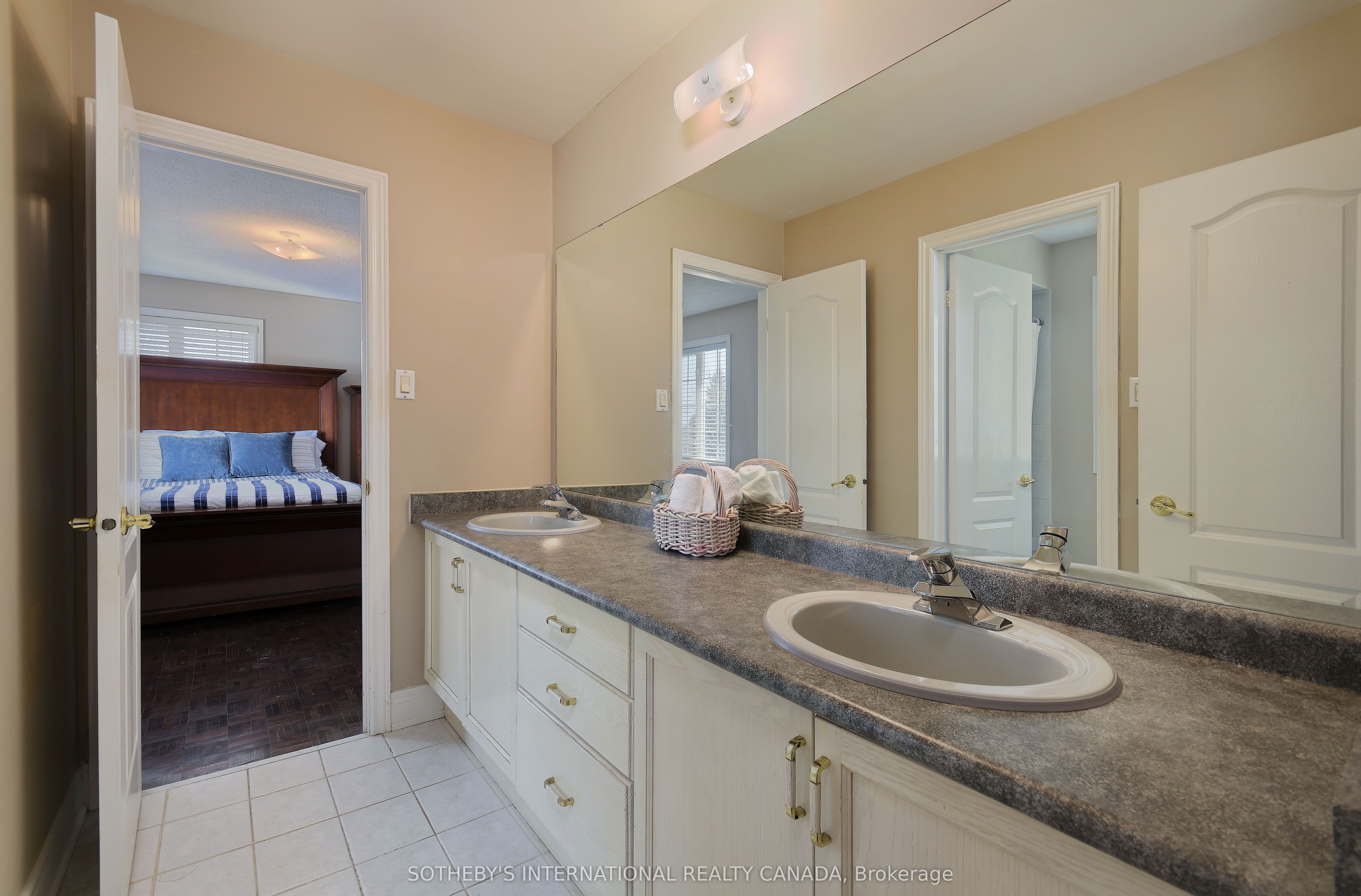 110 Velmar Drive Property Photo 34