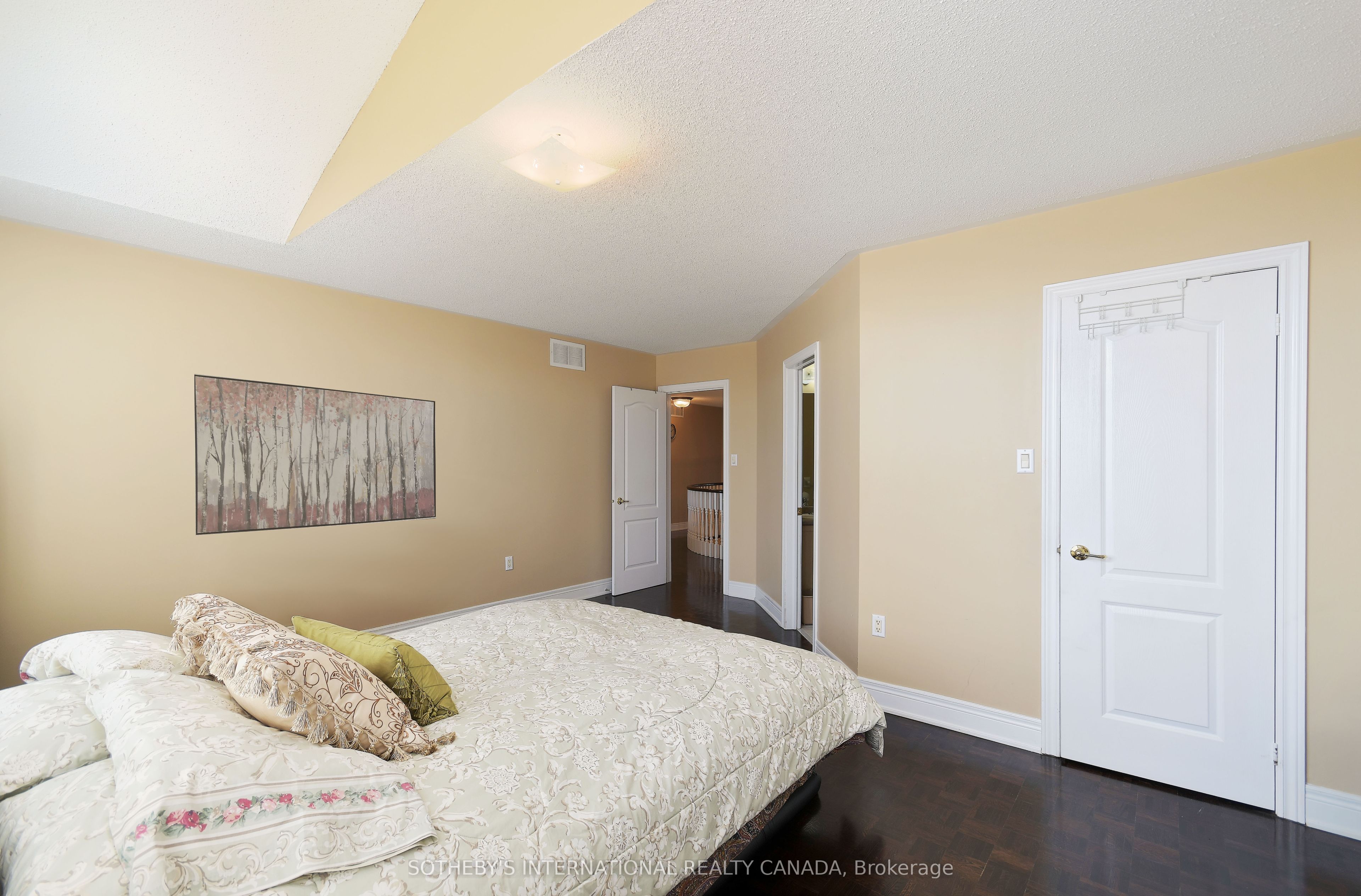 110 Velmar Drive Property Photo 36