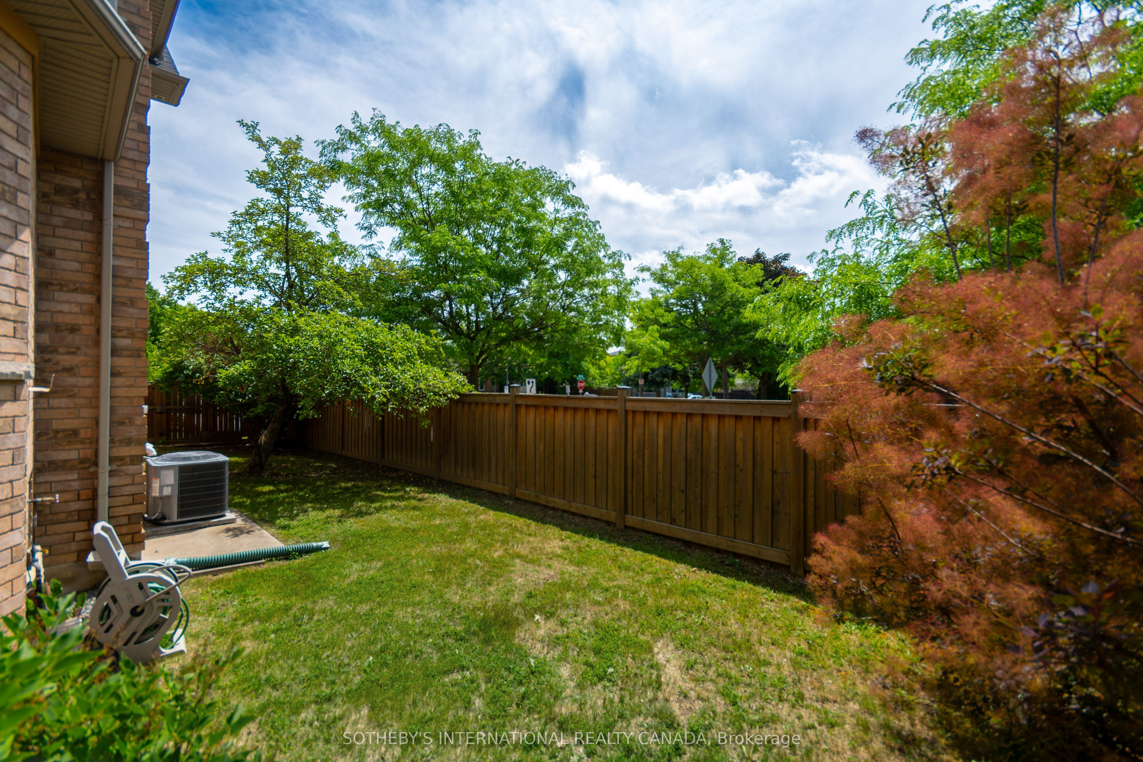 110 Velmar Drive Property Photo 42