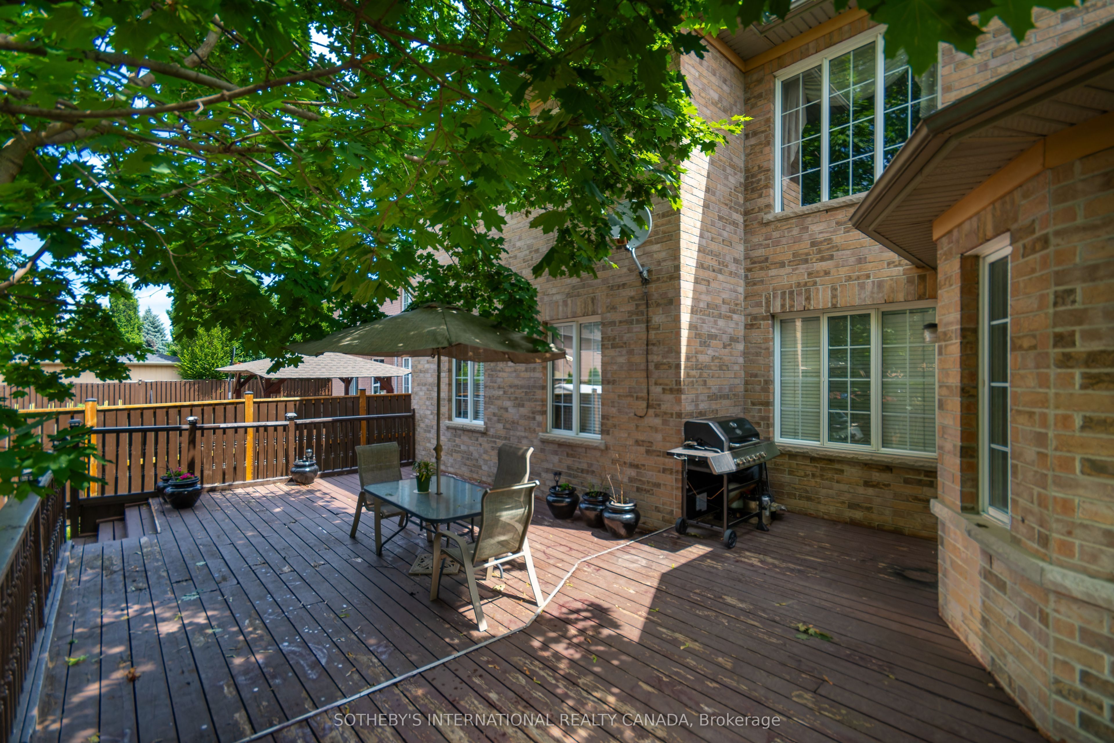 110 Velmar Drive Property Photo 44