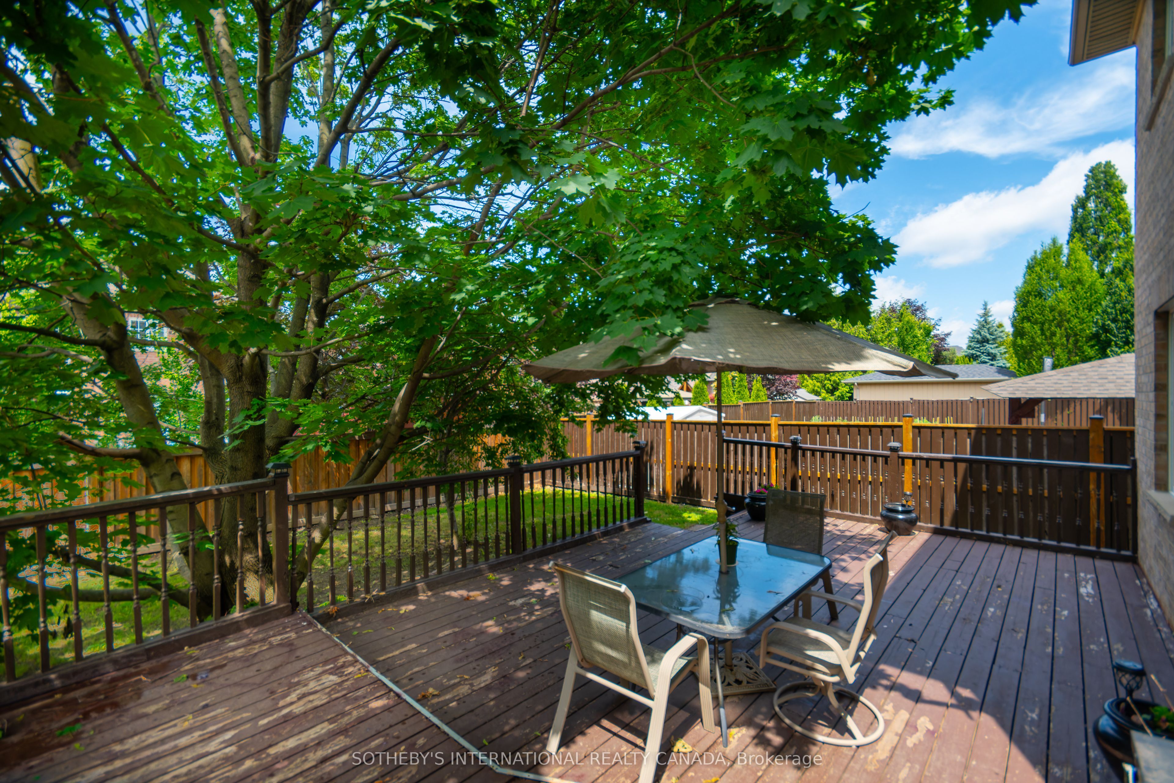 110 Velmar Drive Property Photo 46