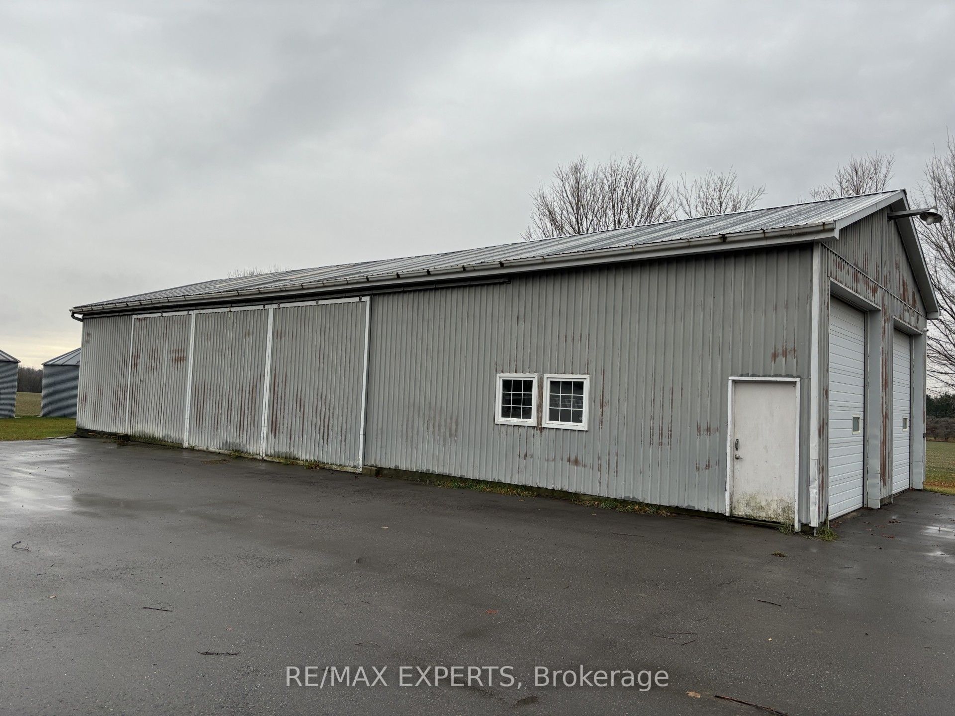 1601 York Durham Line A Property Photo 3