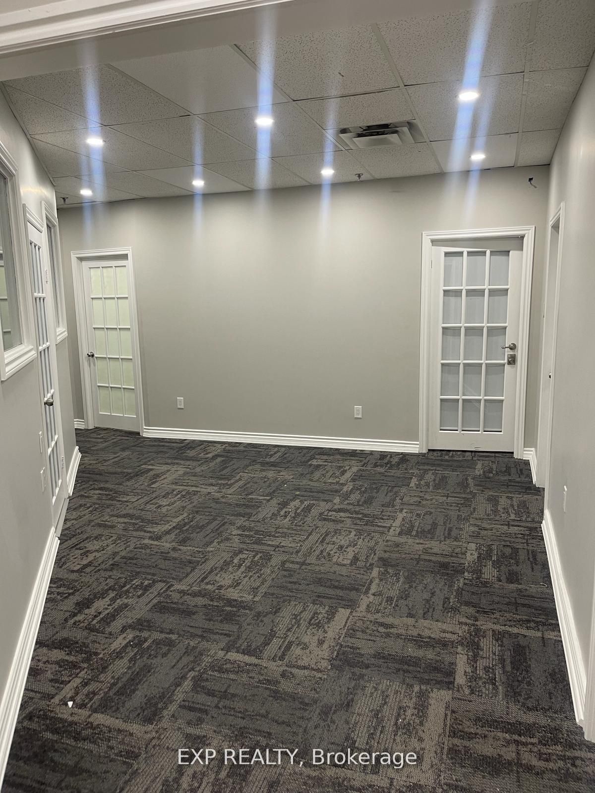#17 - 4370 Steeles Avenue Property Photo 4
