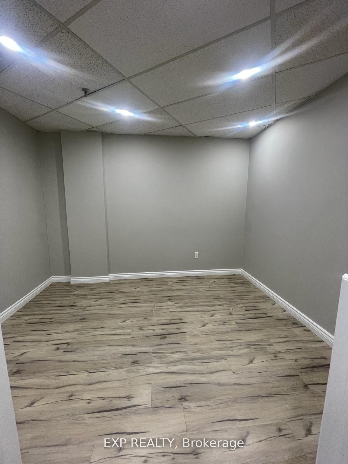 #17 - 4370 Steeles Avenue Property Photo 10