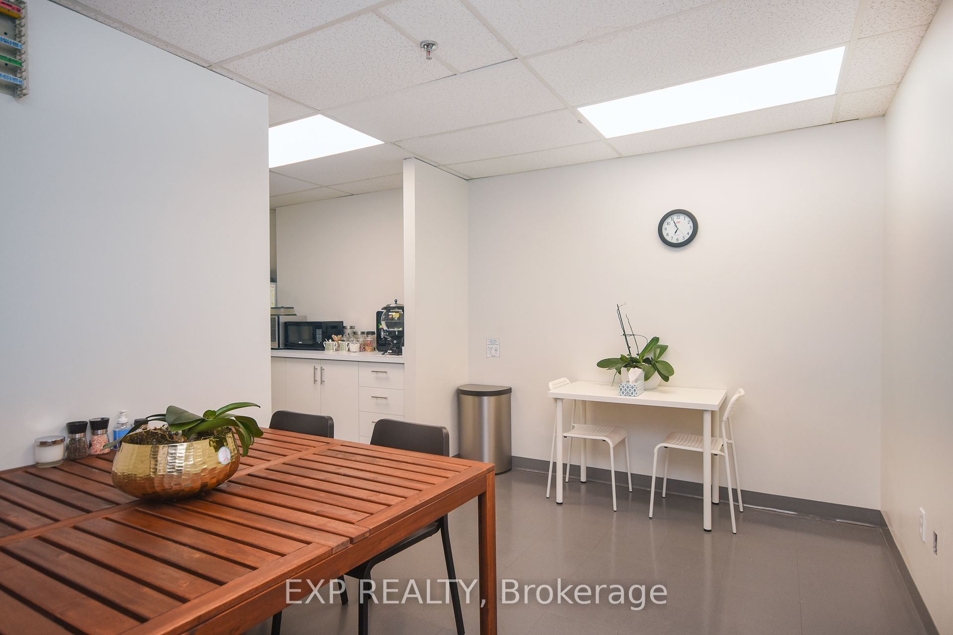 60 Granton Drive 103 Office Q Property Photo 18