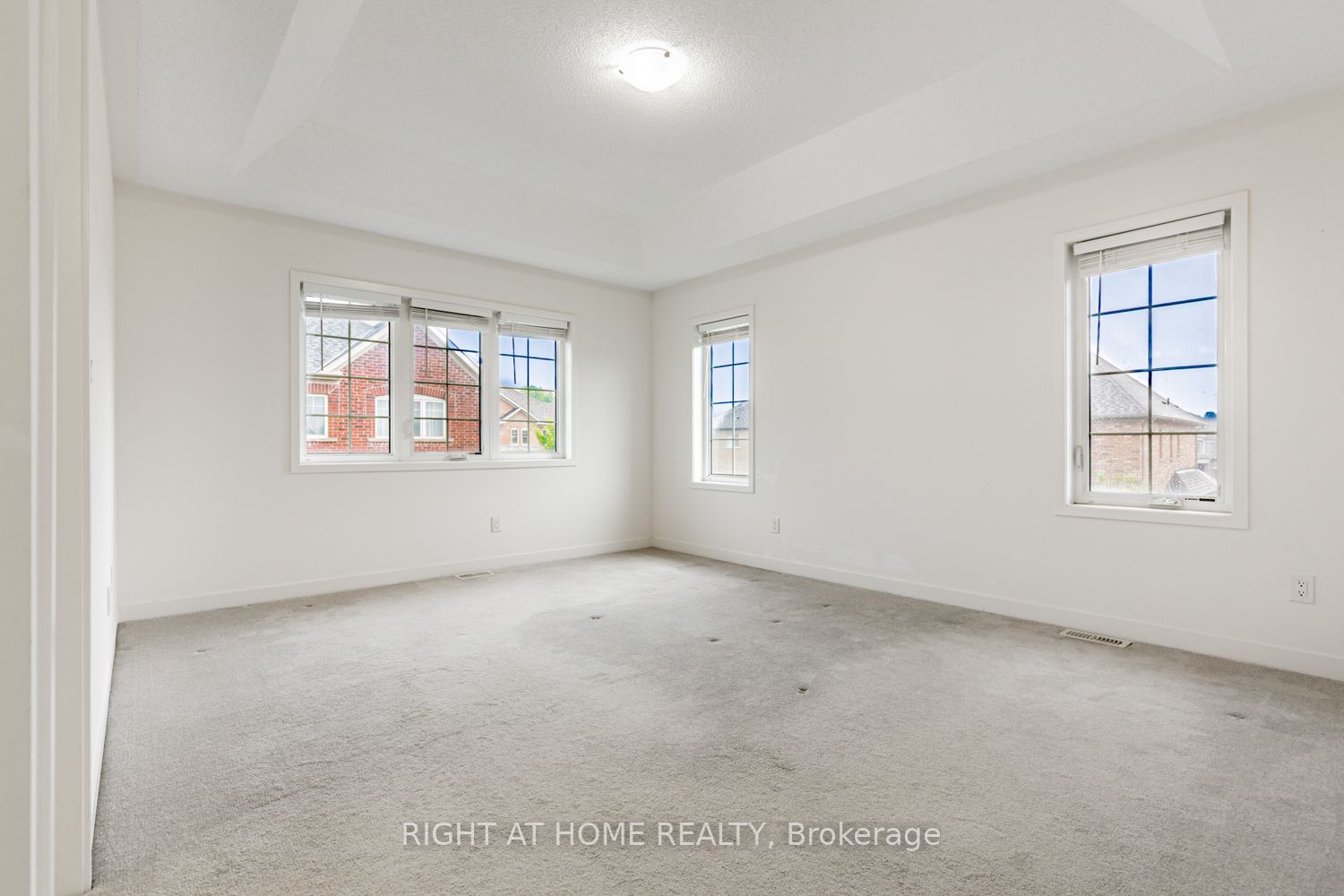 115 Knott End Crescent Property Photo 23