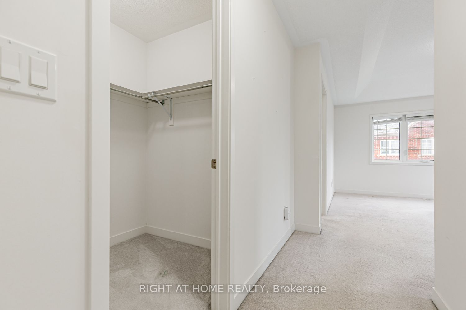 115 Knott End Crescent Property Photo 24
