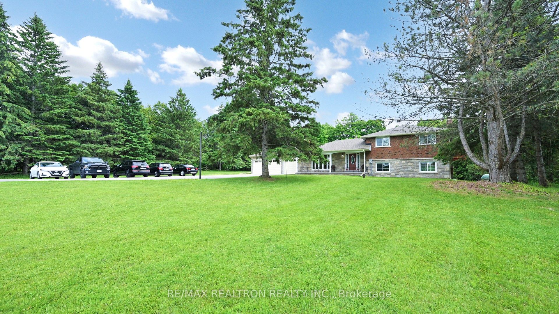 2521 Mt Albert Road Property Photo 4