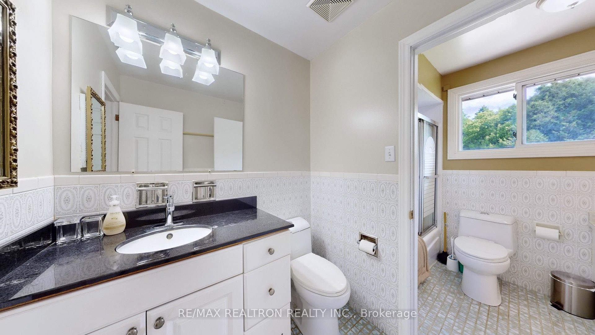 2521 Mt Albert Road Property Photo 22
