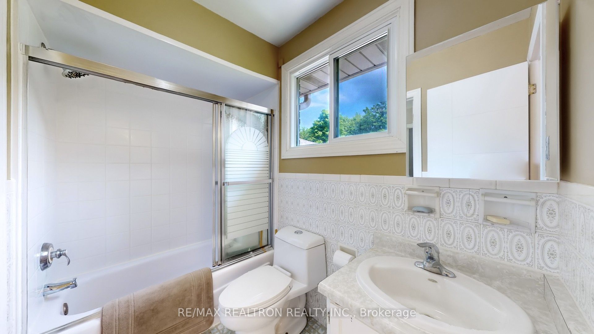 2521 Mt Albert Road Property Photo 24