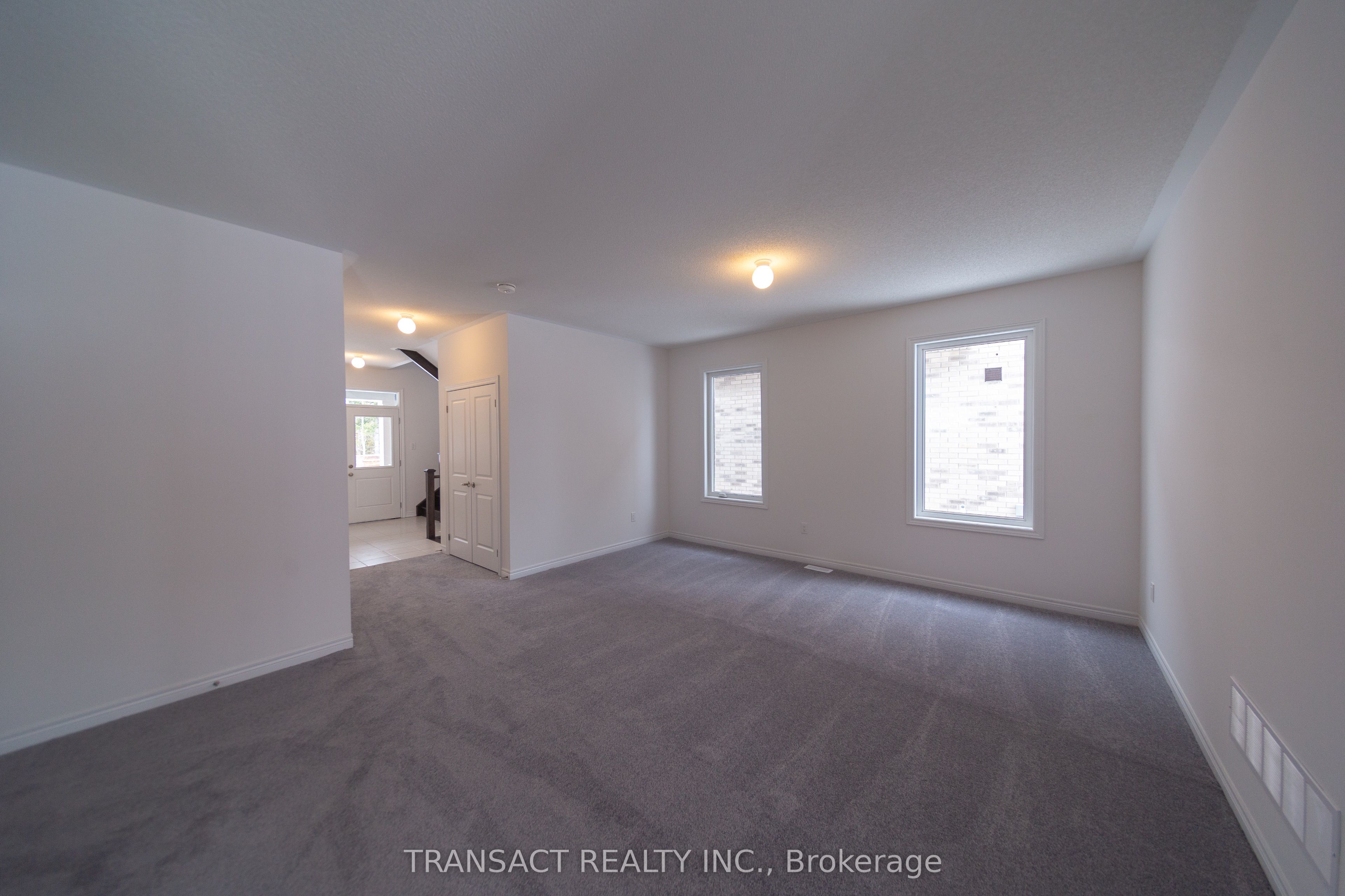 15 Baycroft Boulevard Property Photo 1