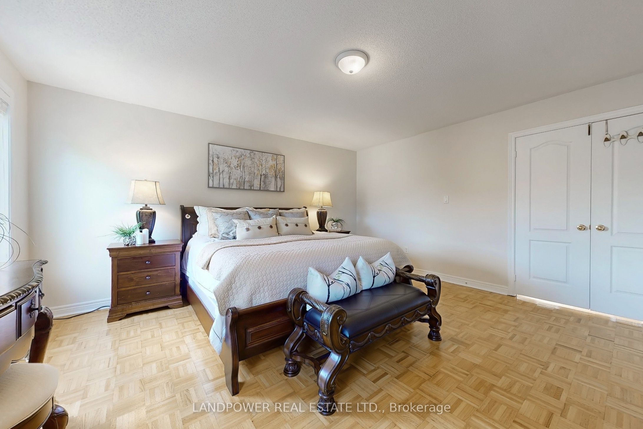 639 Society Crescent Property Photo 16